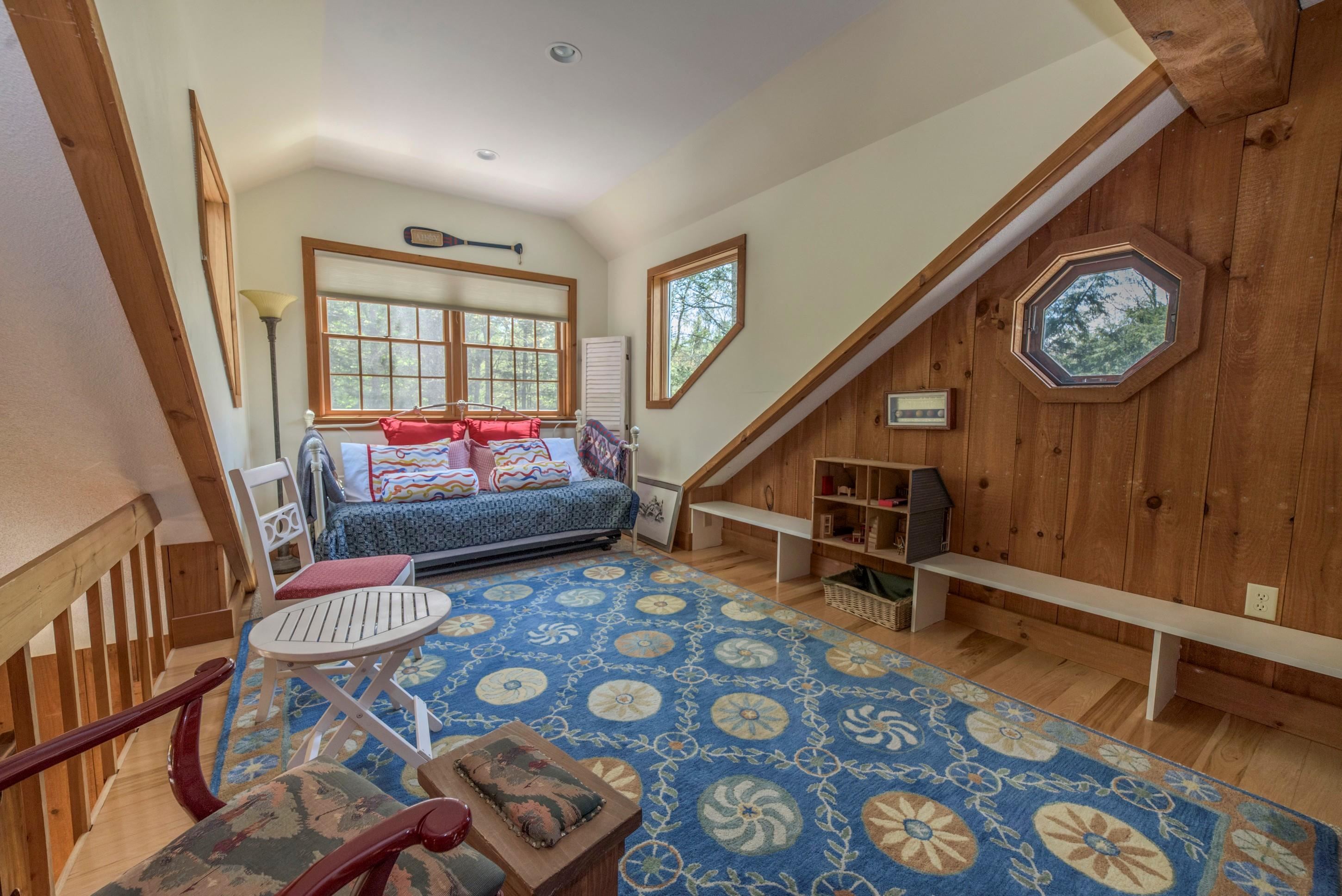 100 Mowing Way Property Photo 12