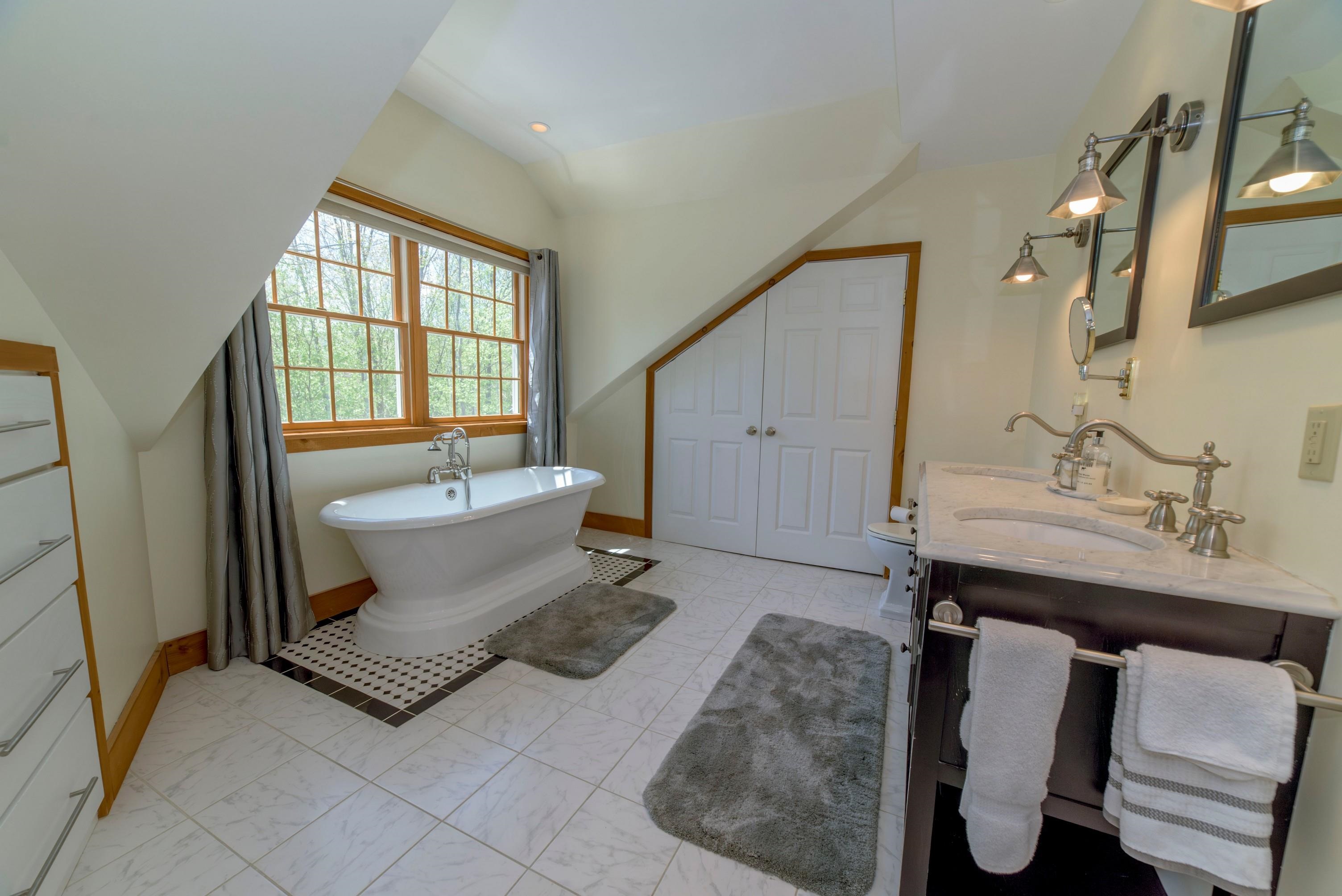 100 Mowing Way Property Photo 21