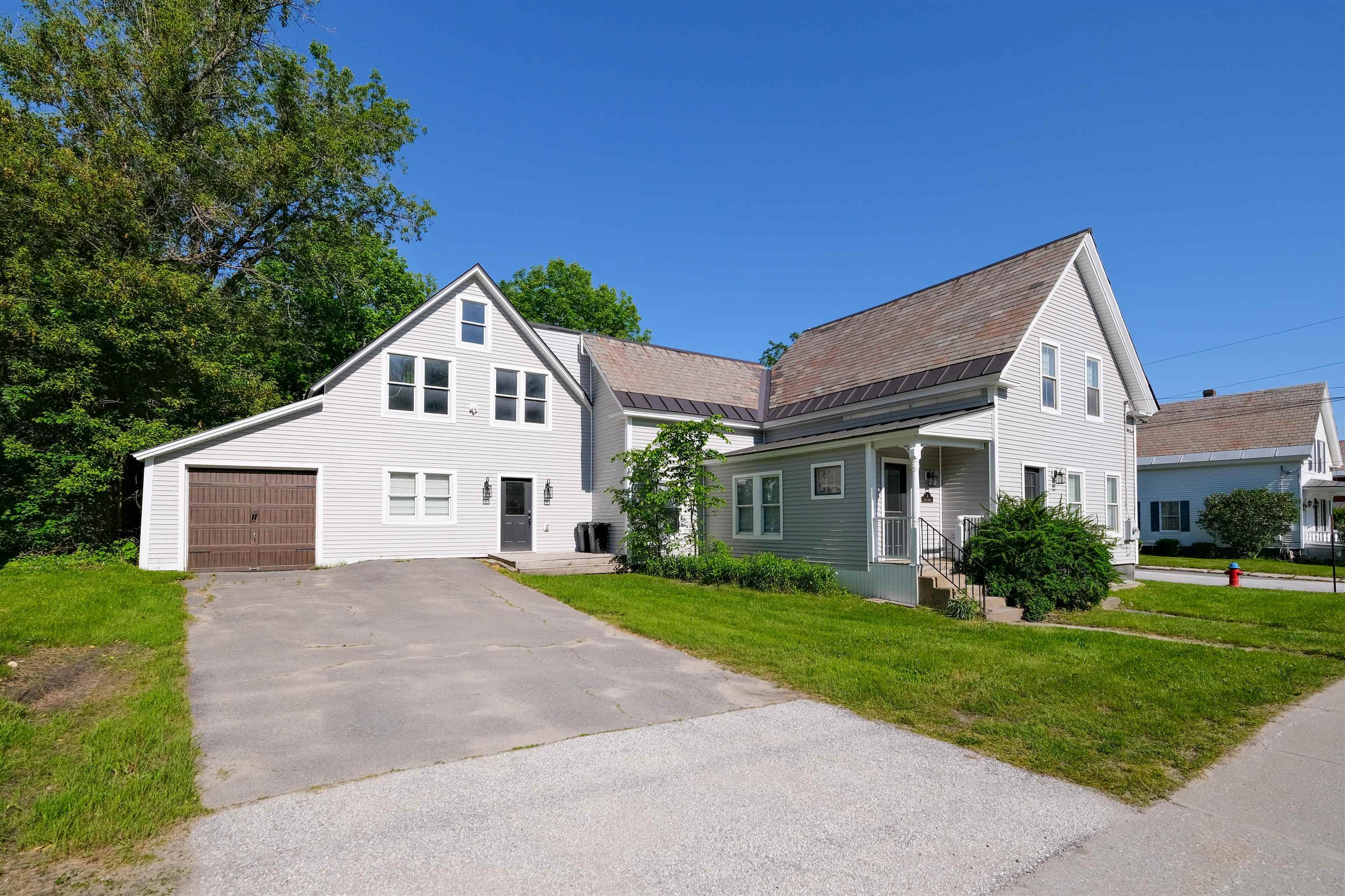 8 Pond Street Property Photo 1