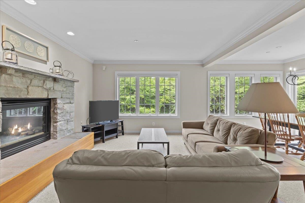 571 Topnotch Drive Property Photo 9