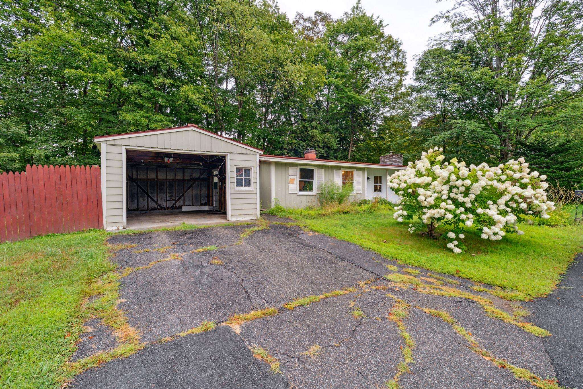 16 Brierbrook Lane Property Photo 1