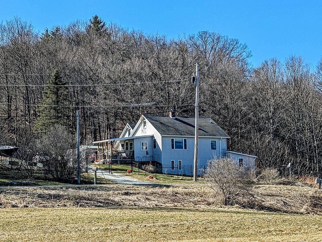 5559 West Creek Road Property Photo 1