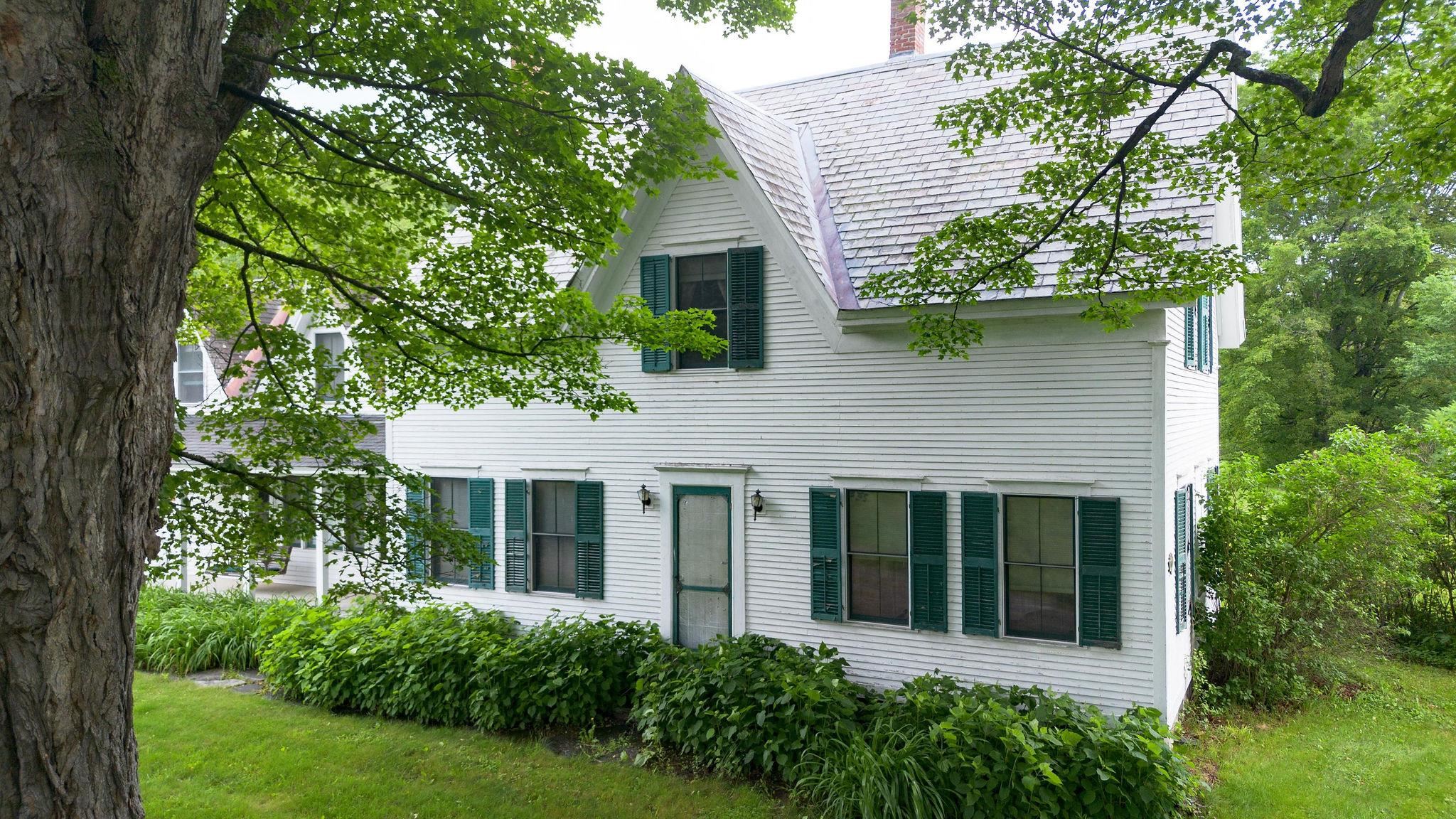 157 Thompson Road Property Photo 1