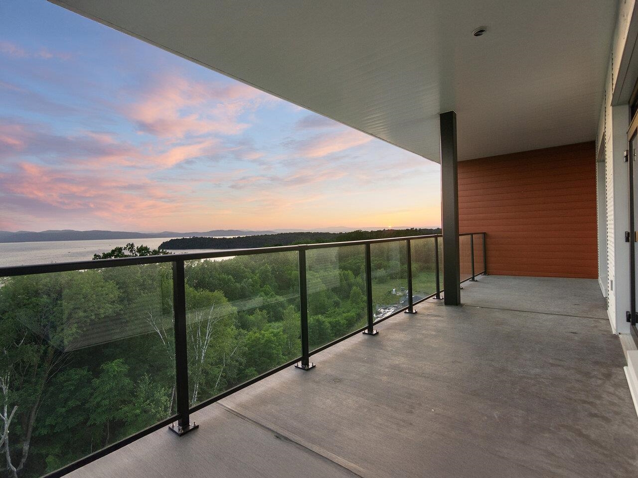 125 Cambrian Way Property Photo 4