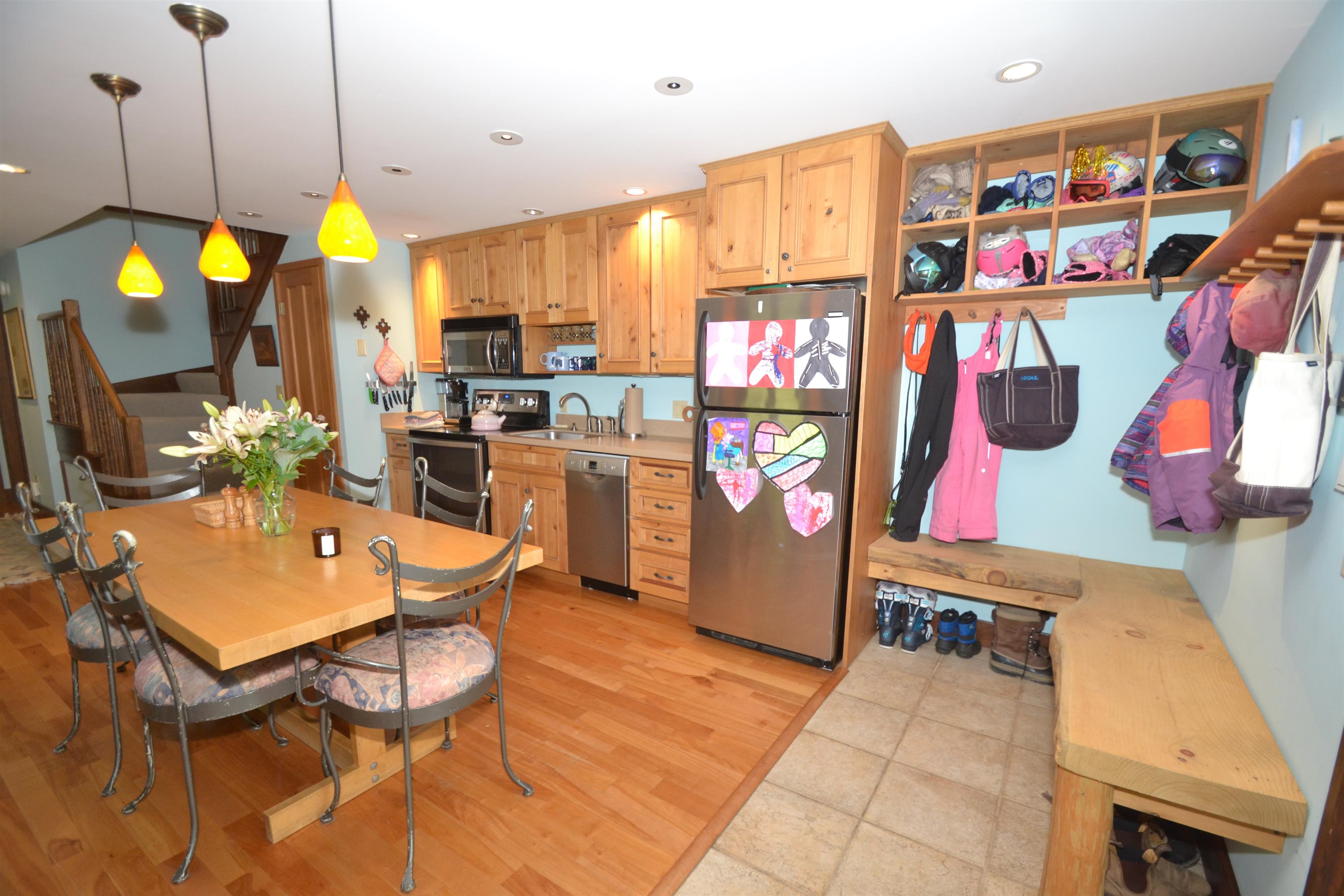 401 Village Road Property Photo 6