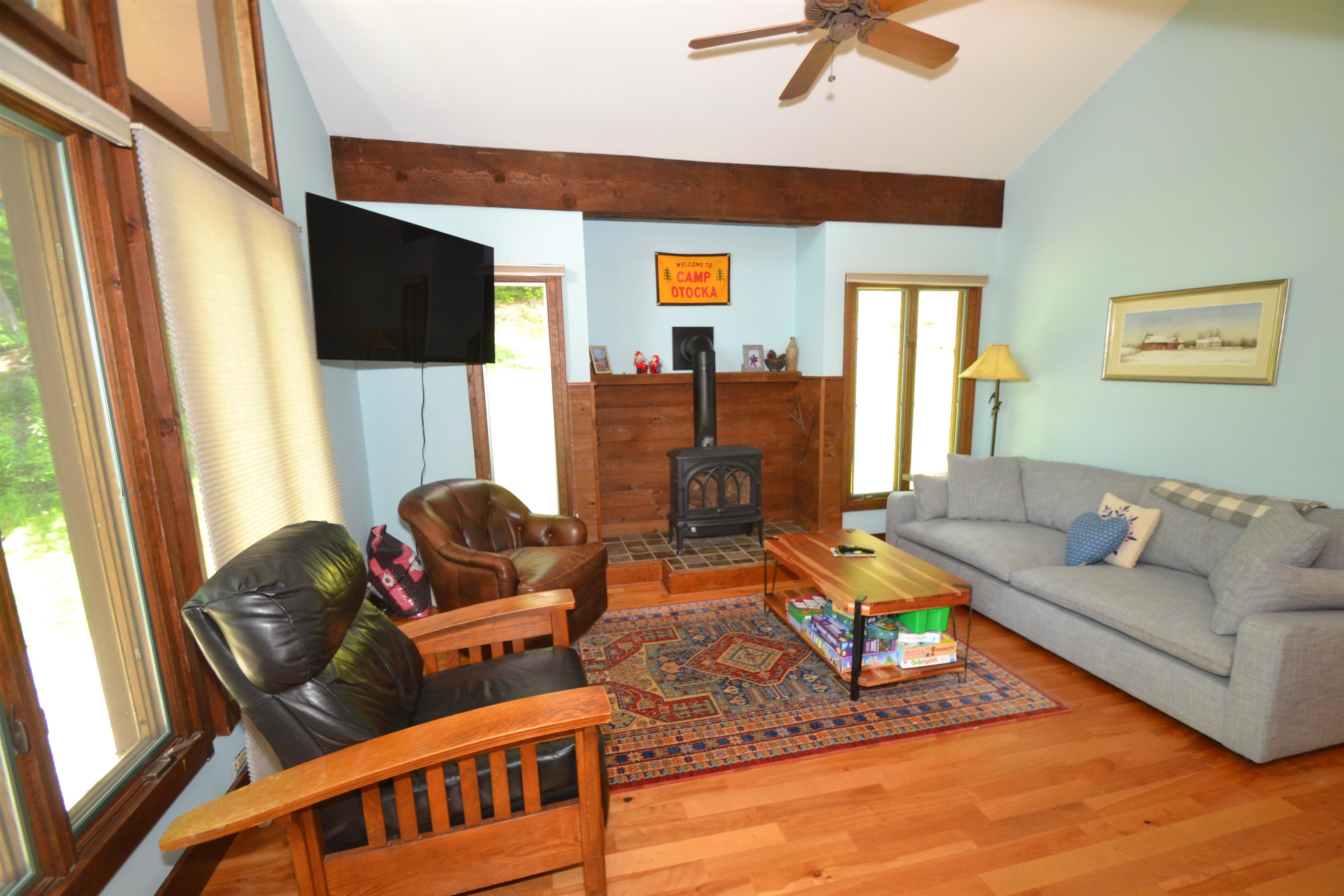 401 Village Road Property Photo 11