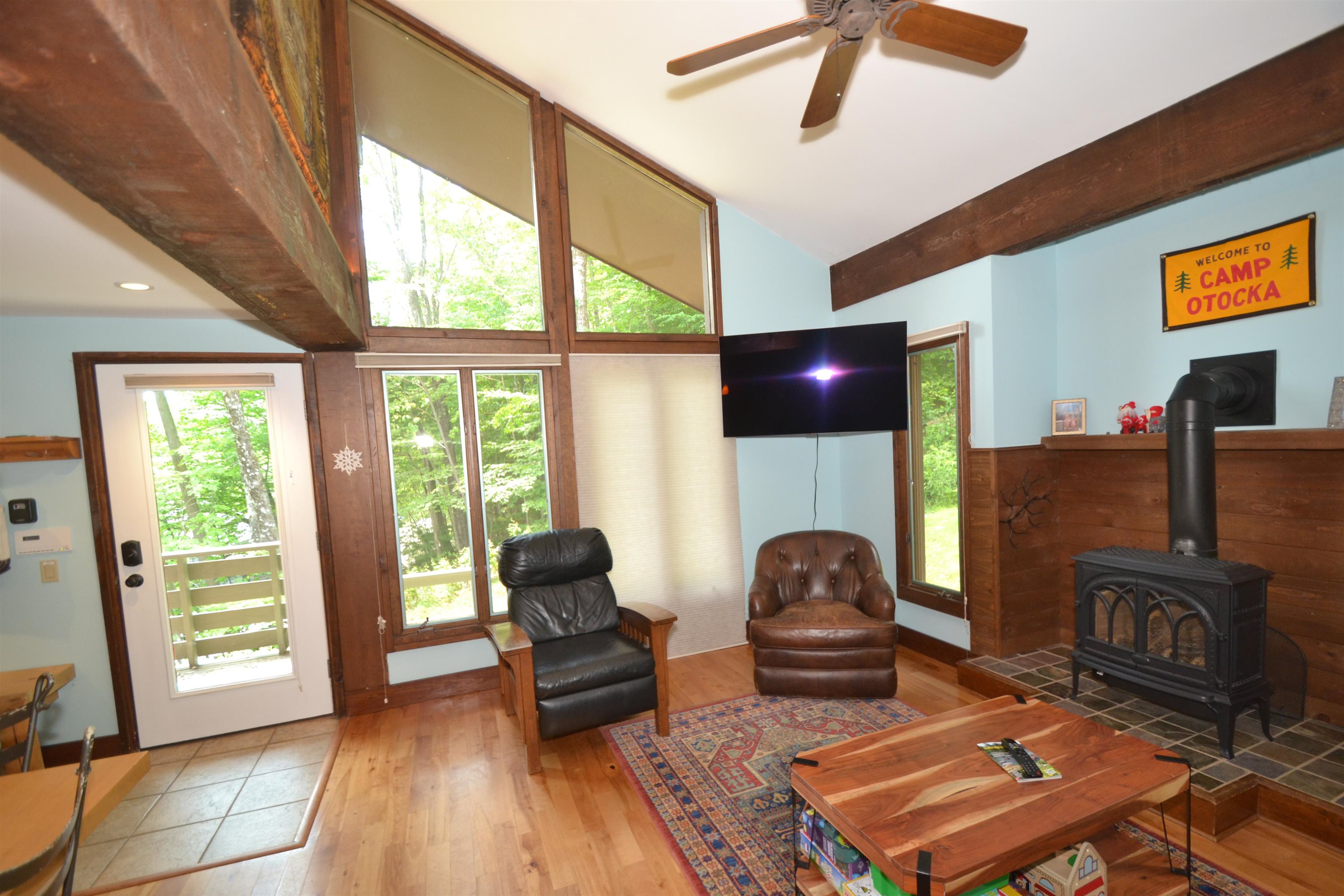 401 Village Road Property Photo 13