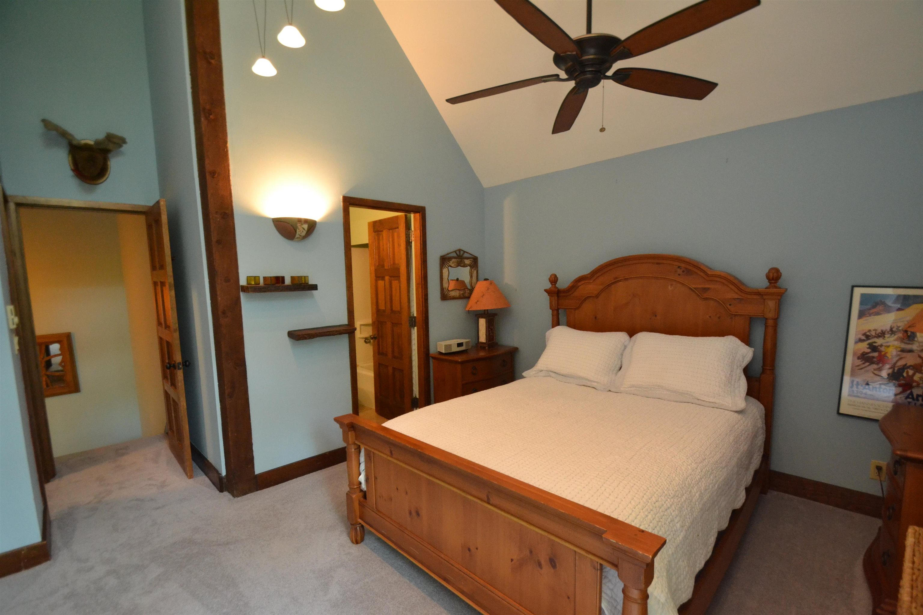 401 Village Road Property Photo 18