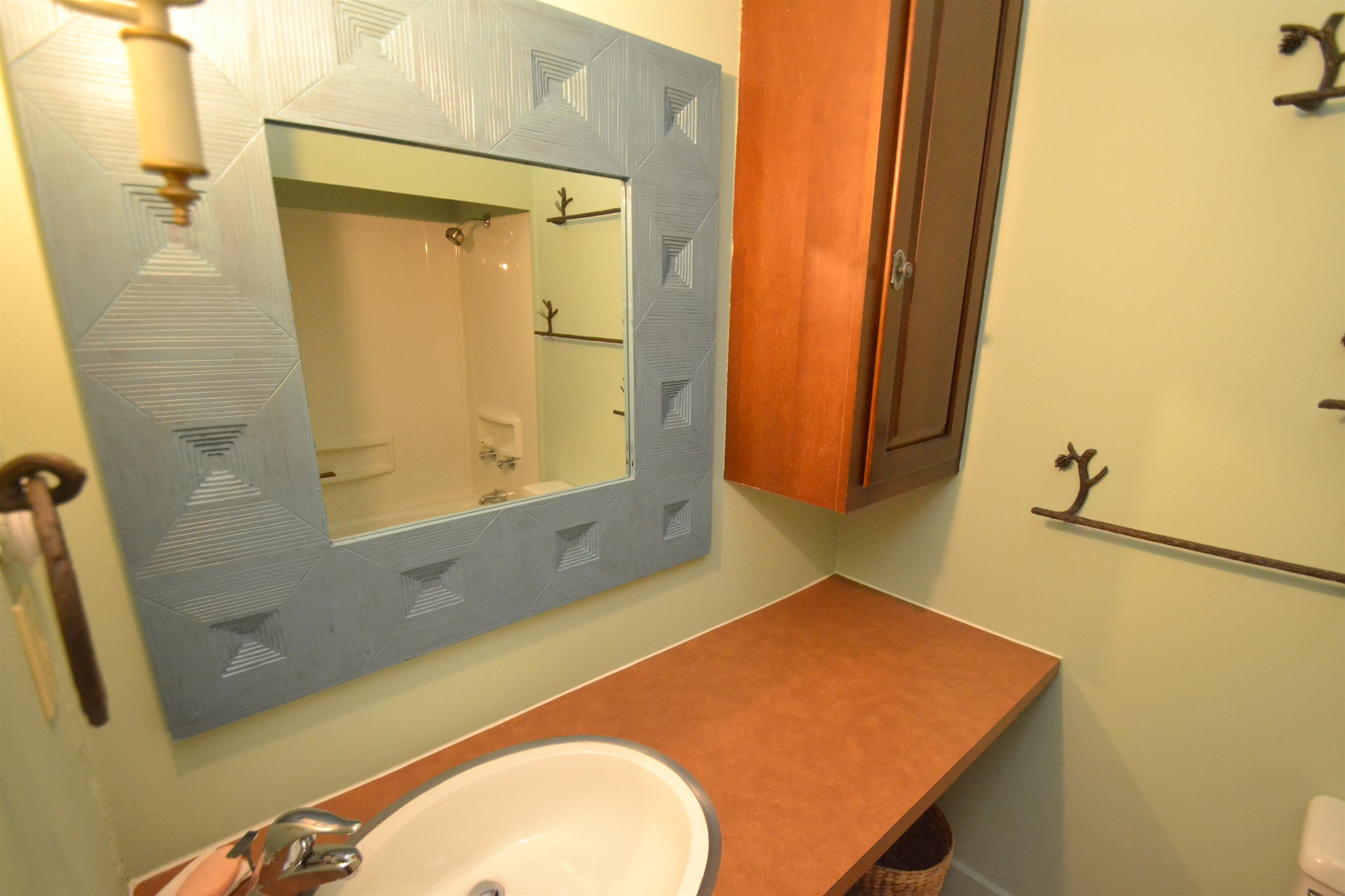 401 Village Road Property Photo 19