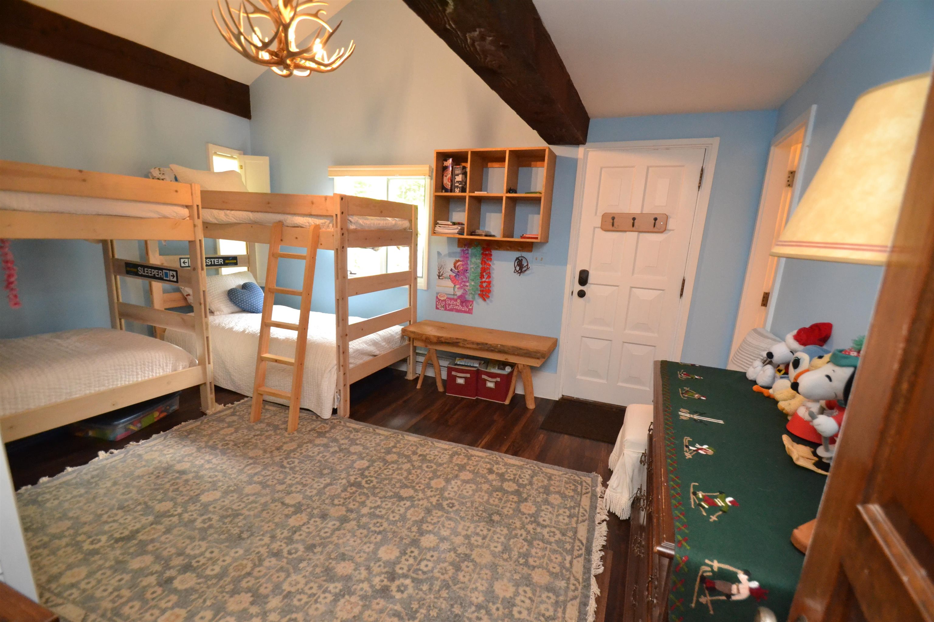 401 Village Road Property Photo 29