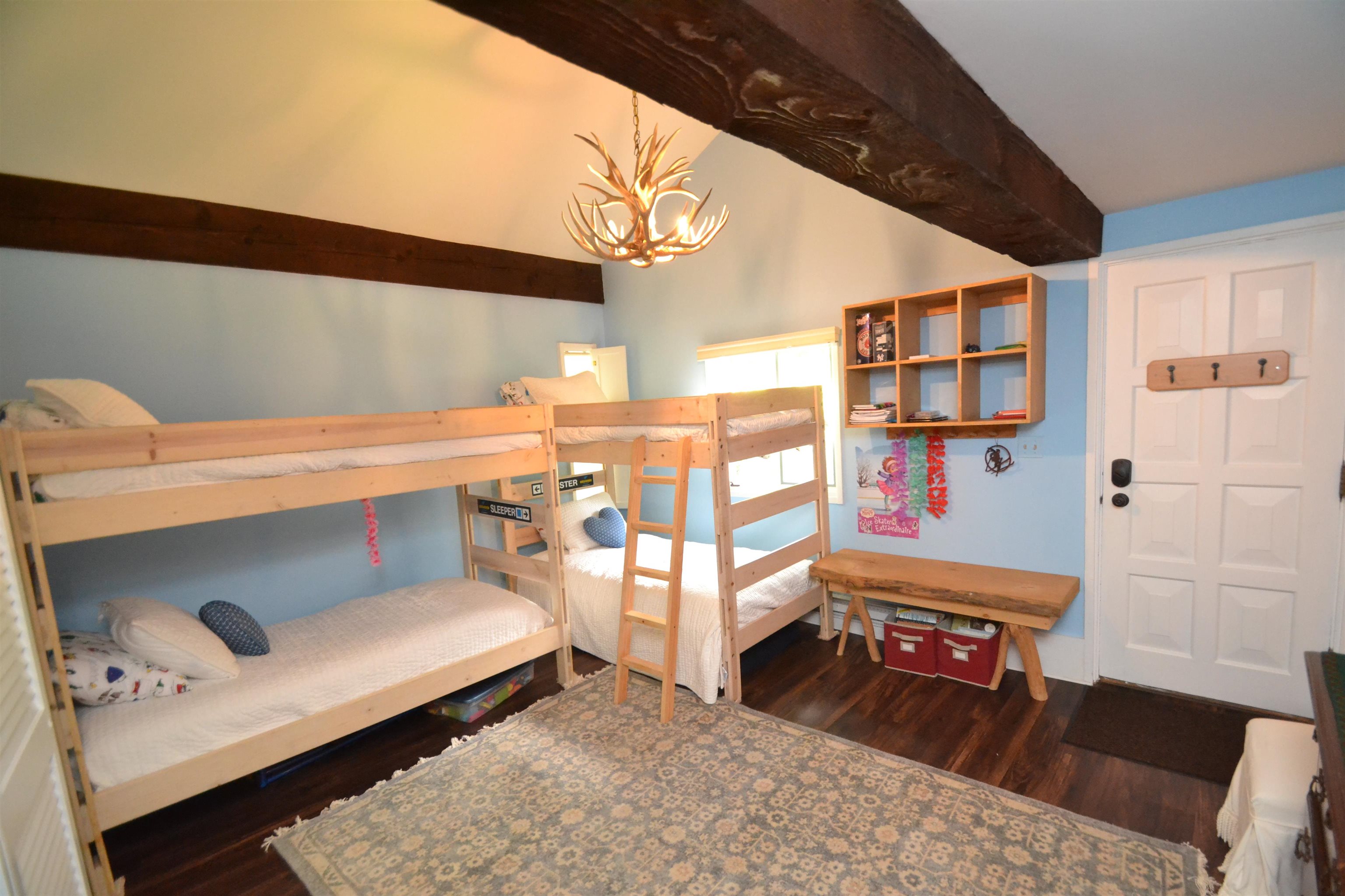 401 Village Road Property Photo 30