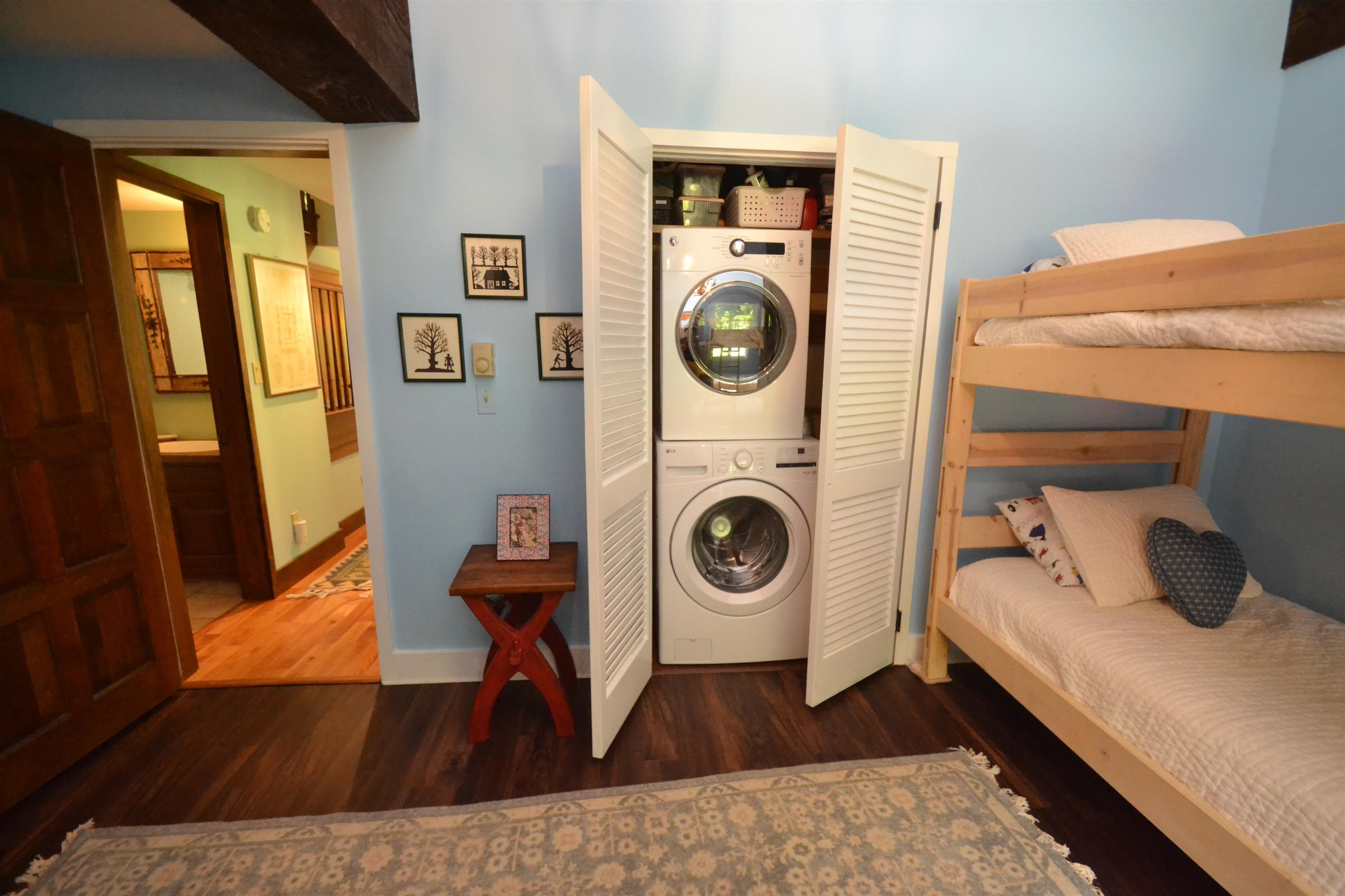 401 Village Road Property Photo 34