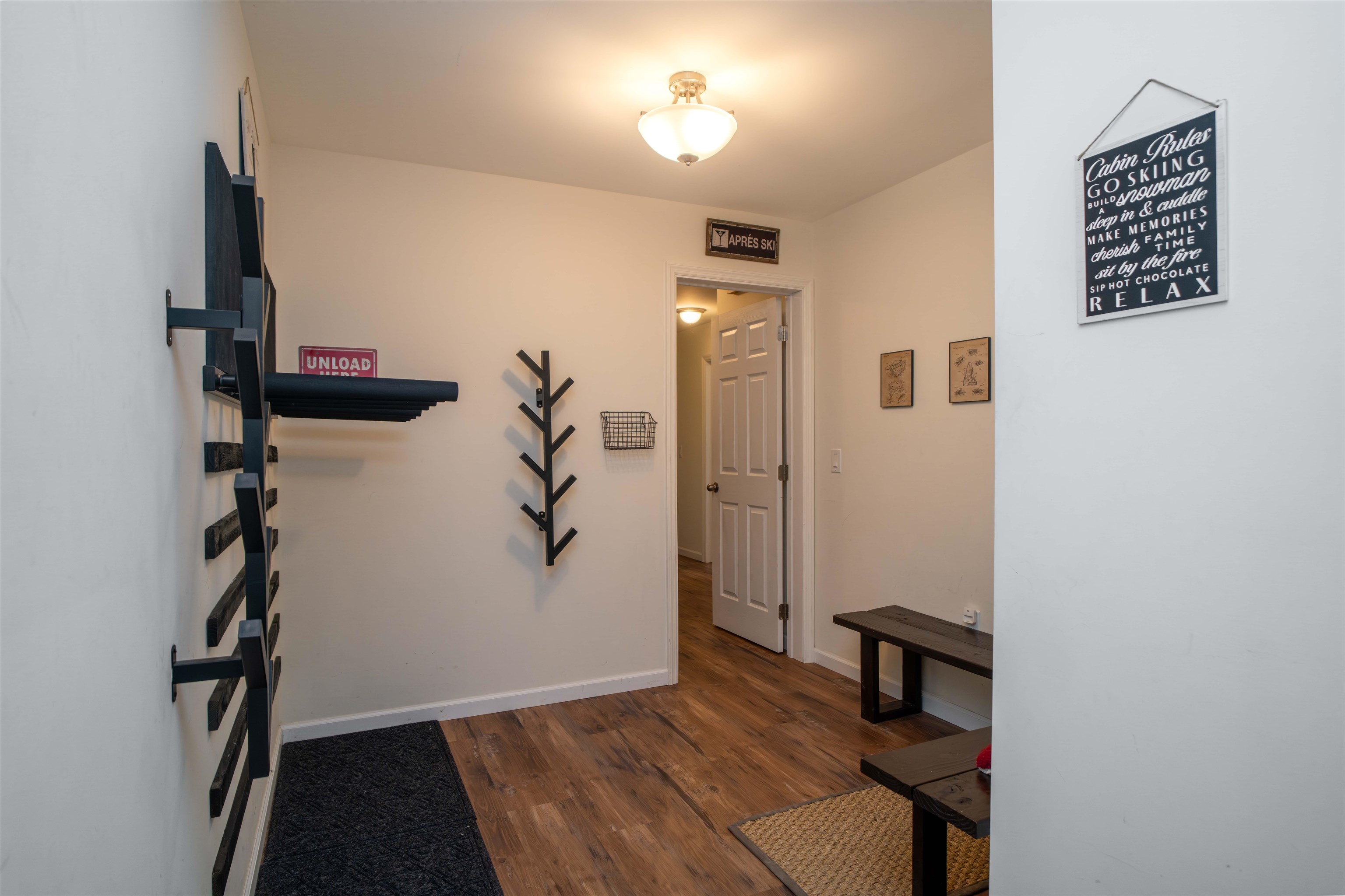 12 Encore Place Property Photo 6