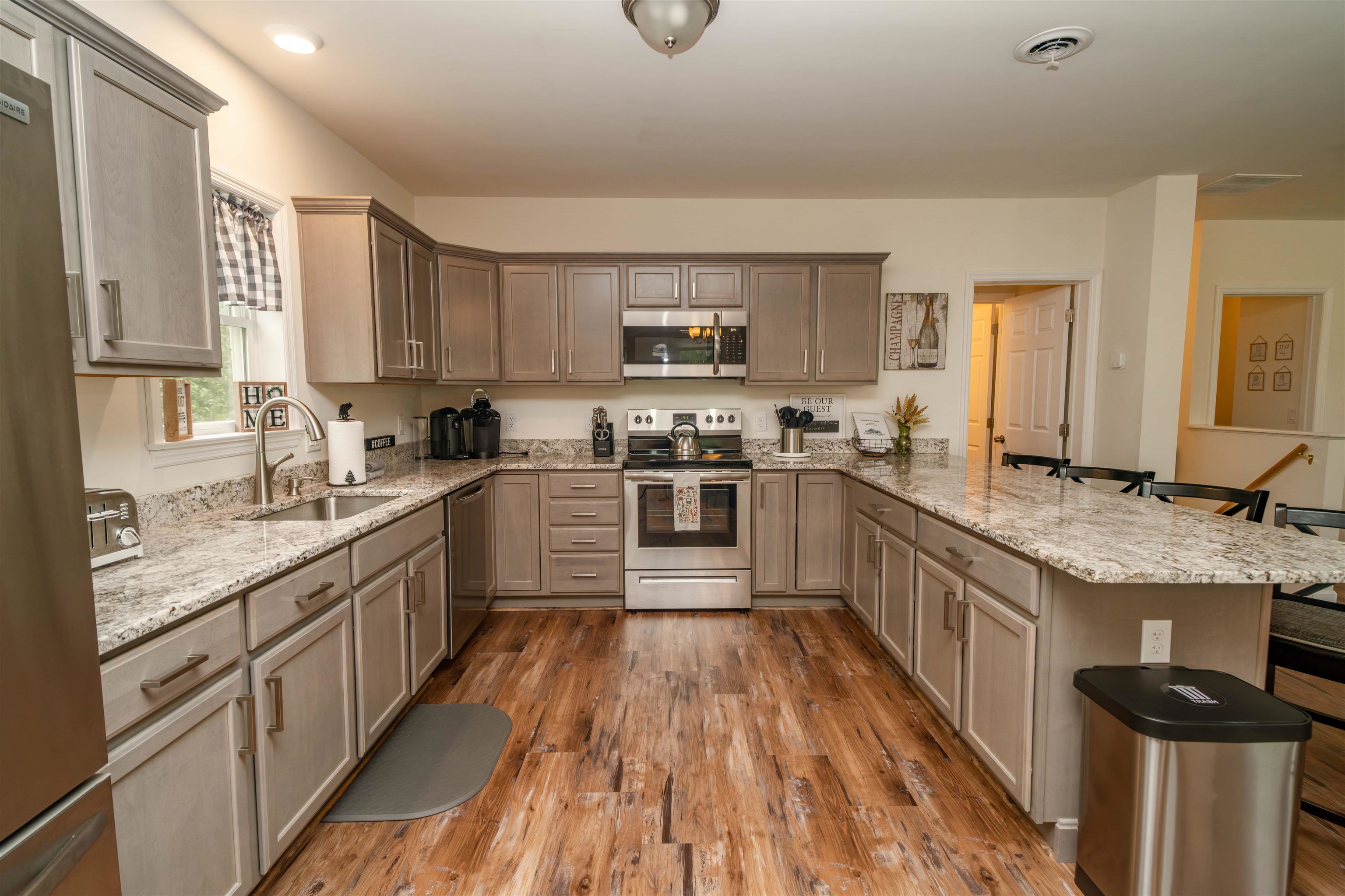 12 Encore Place Property Photo 13