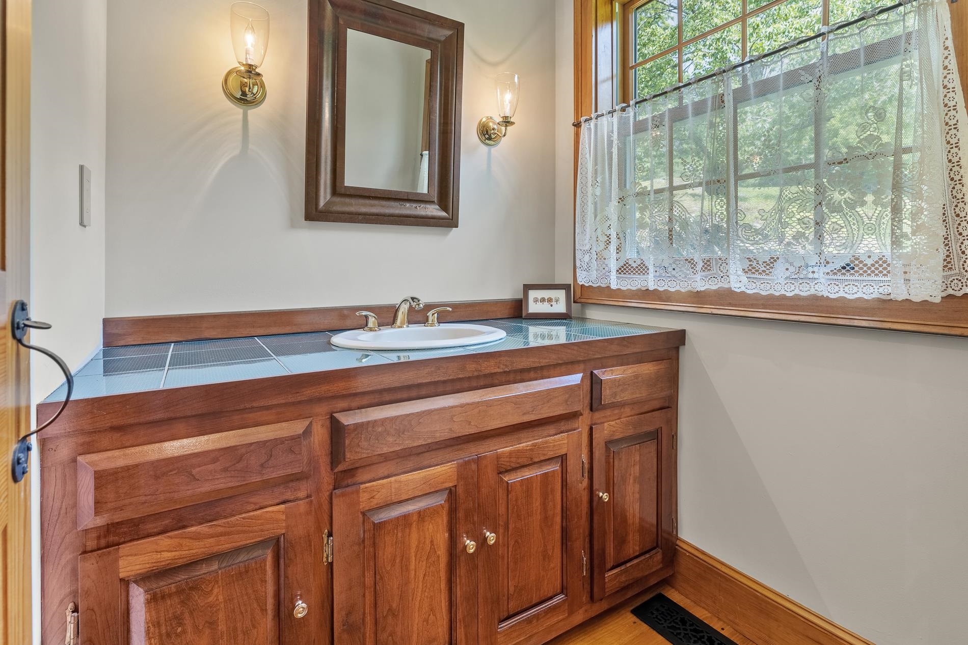 1279 Old Bridgewater Hill Road Property Photo 35