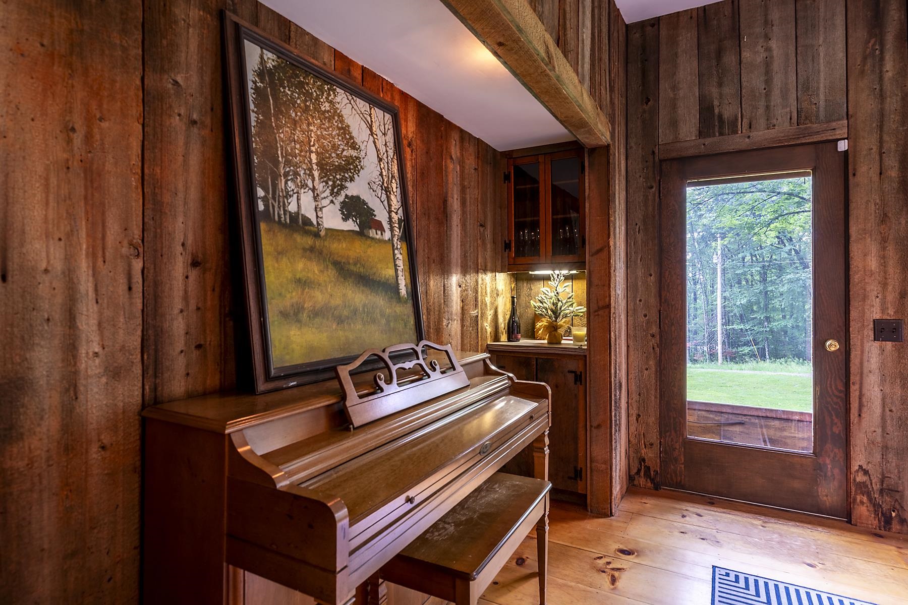 2588 Vermont Route 11 Property Photo 17