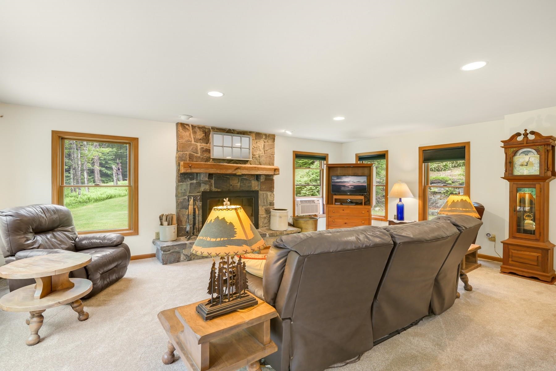 832 Us Route 100n Property Photo 9