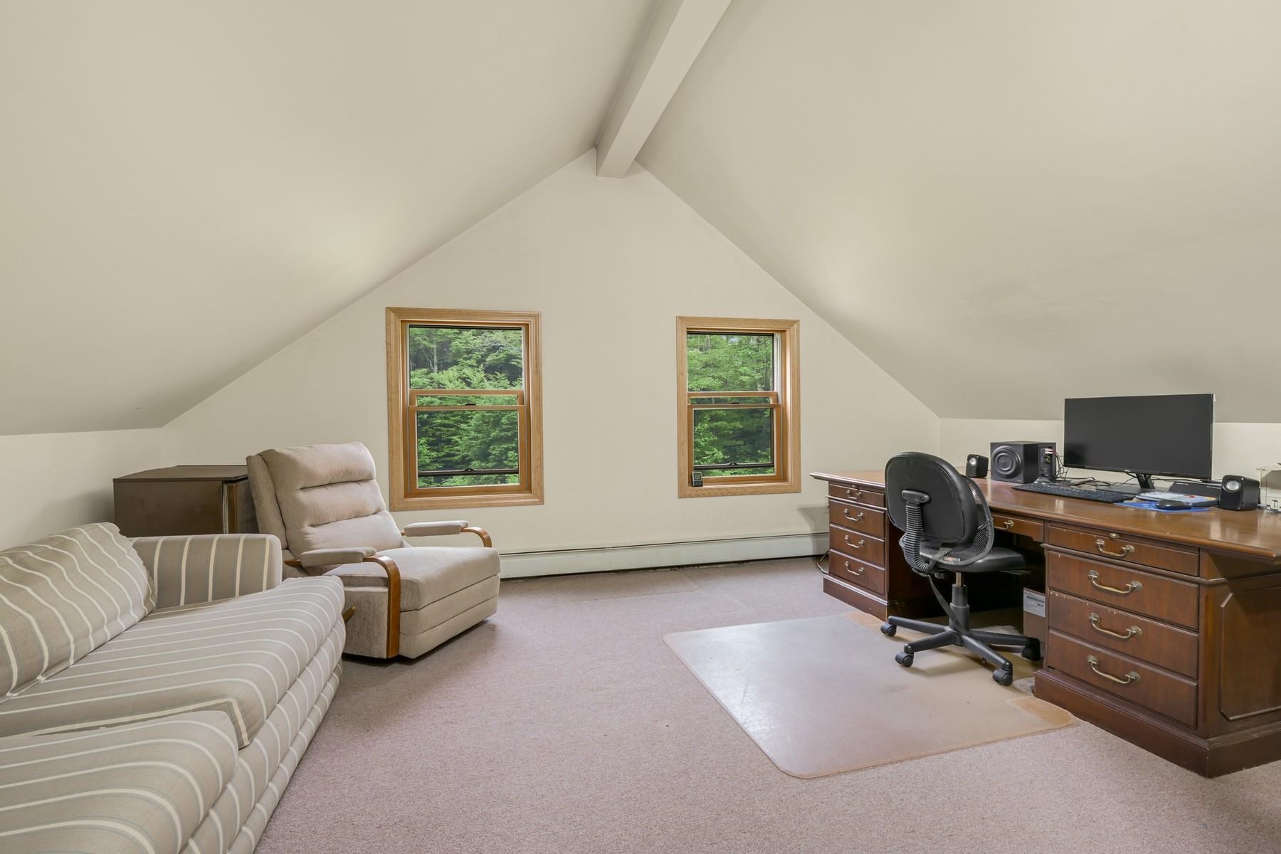 832 Us Route 100n Property Photo 39