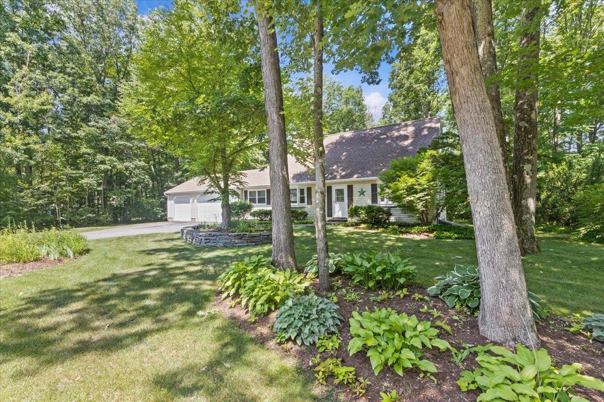 149 Oak Circle Property Photo 1