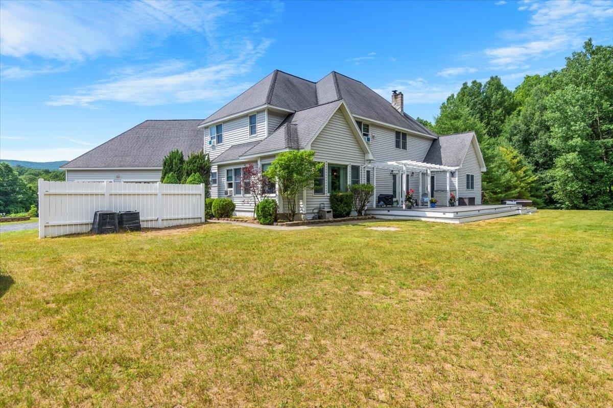 272 Oak Hill Road Property Photo 1