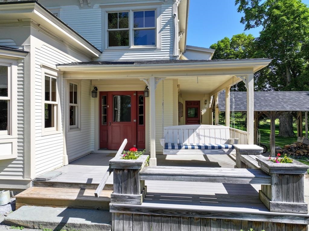 1104 Grandey Road Property Photo 7