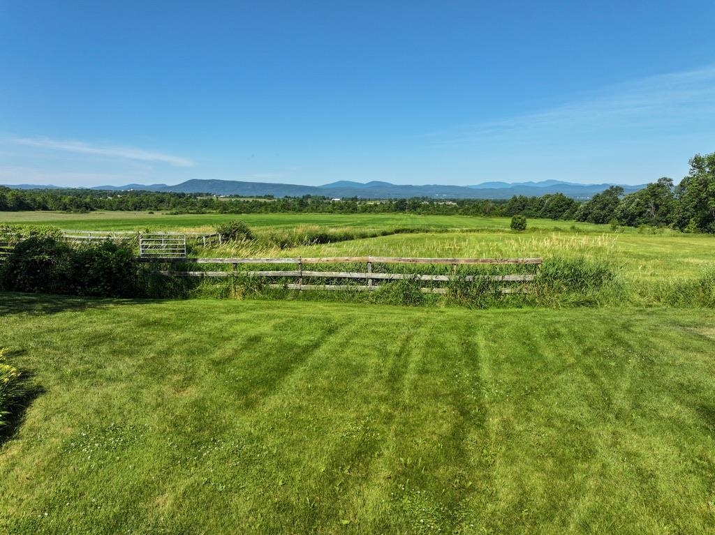 1104 Grandey Road Property Photo 18