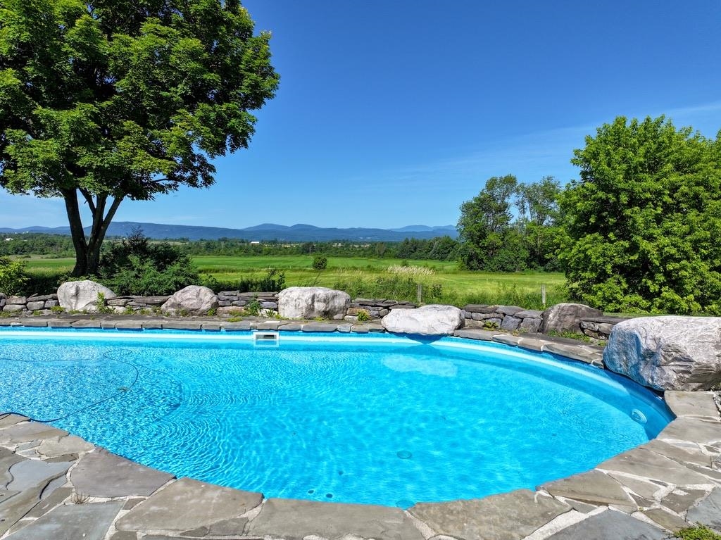 1104 Grandey Road Property Photo 19