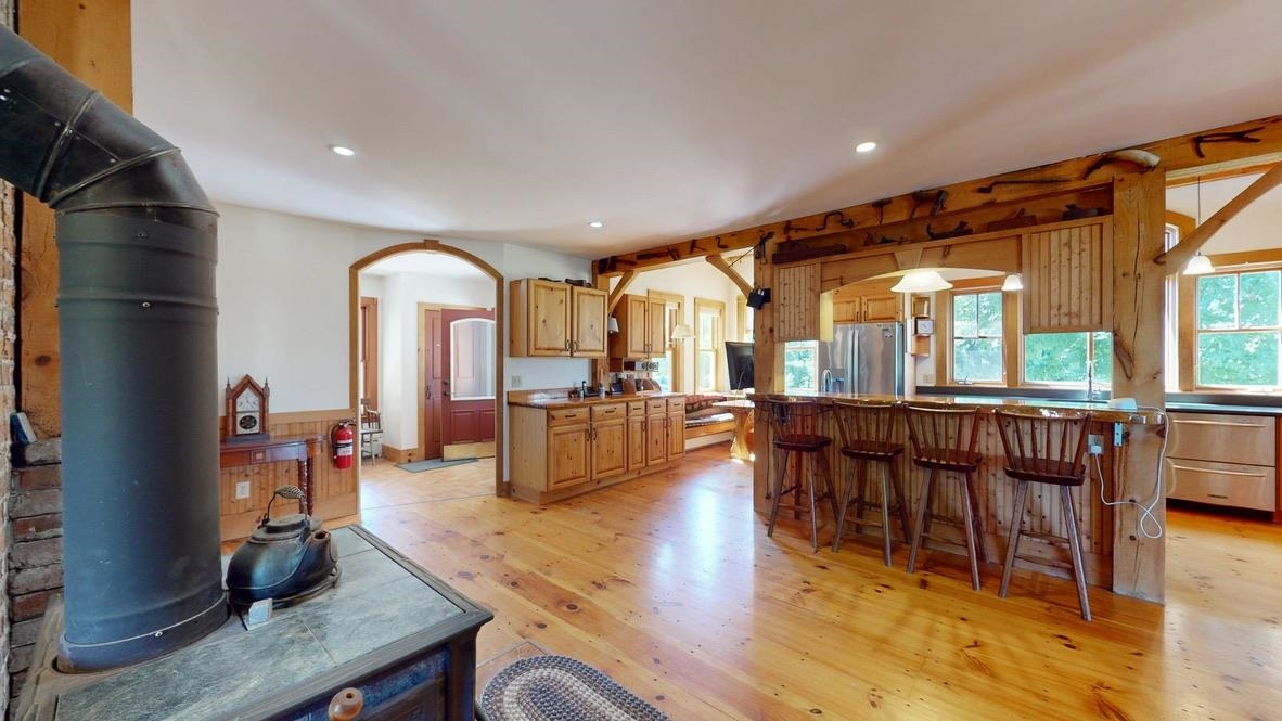 1104 Grandey Road Property Photo 29