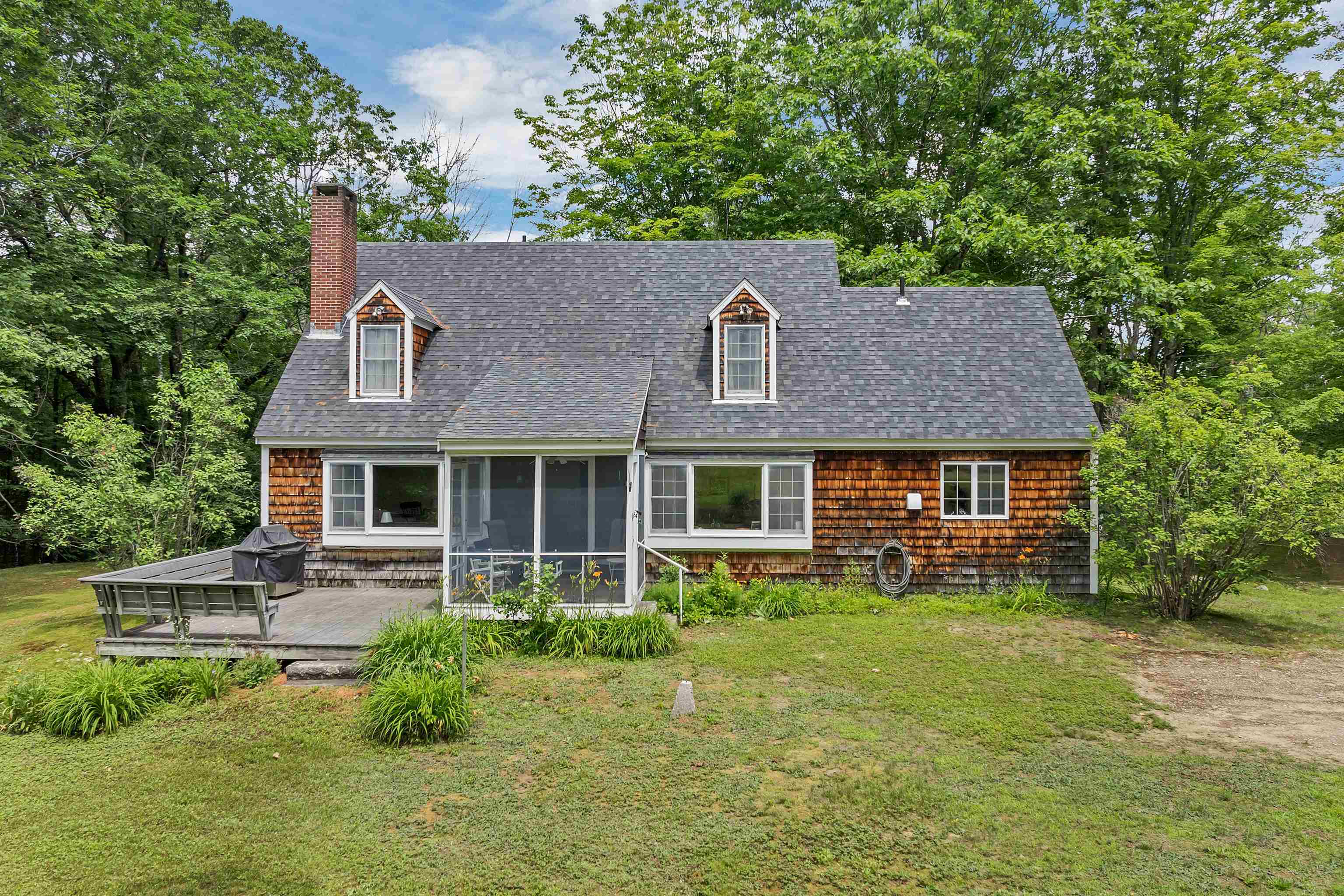 371 Range Road Property Photo 1