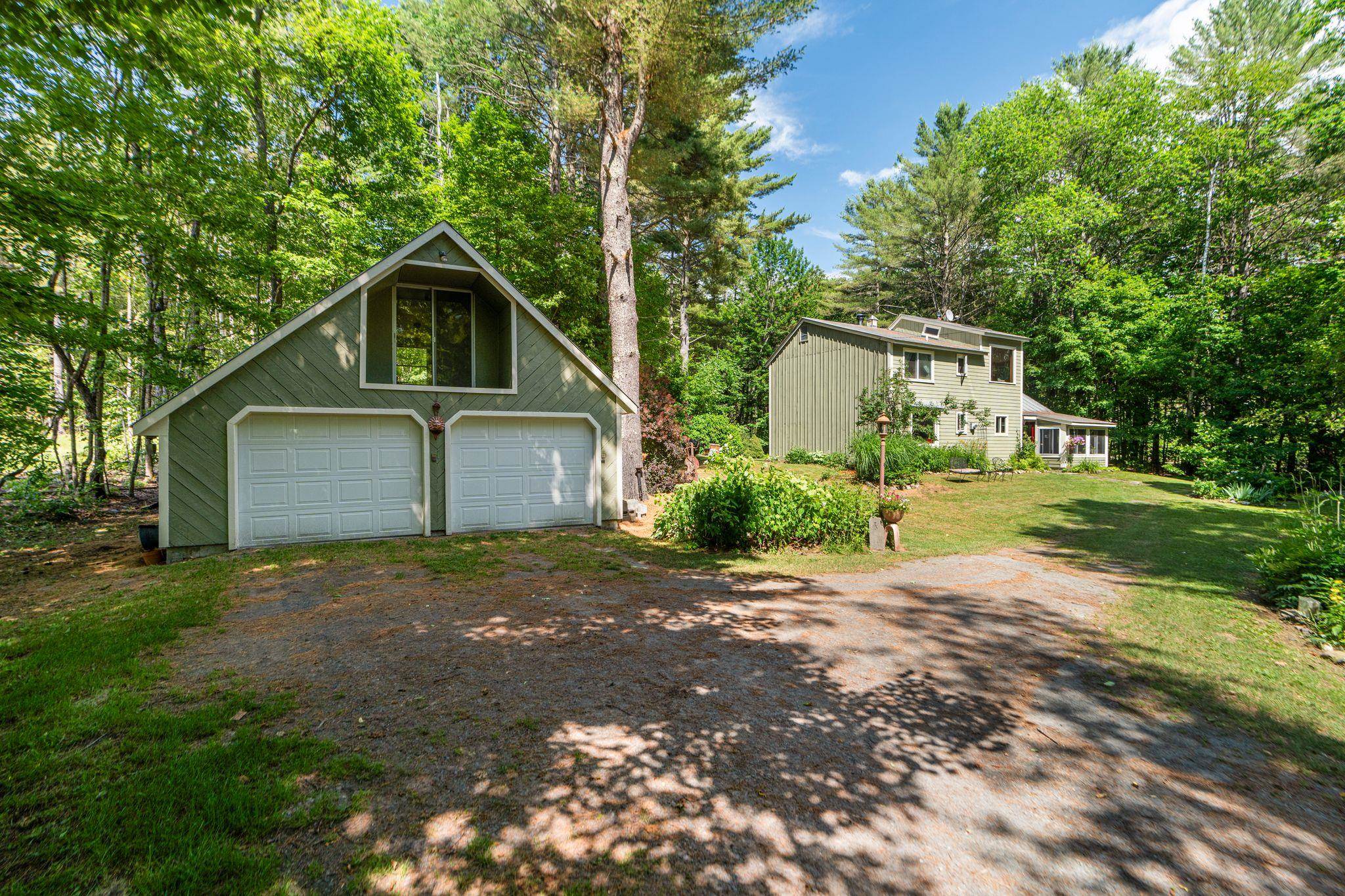 1748 Cemetery Street Property Photo 1