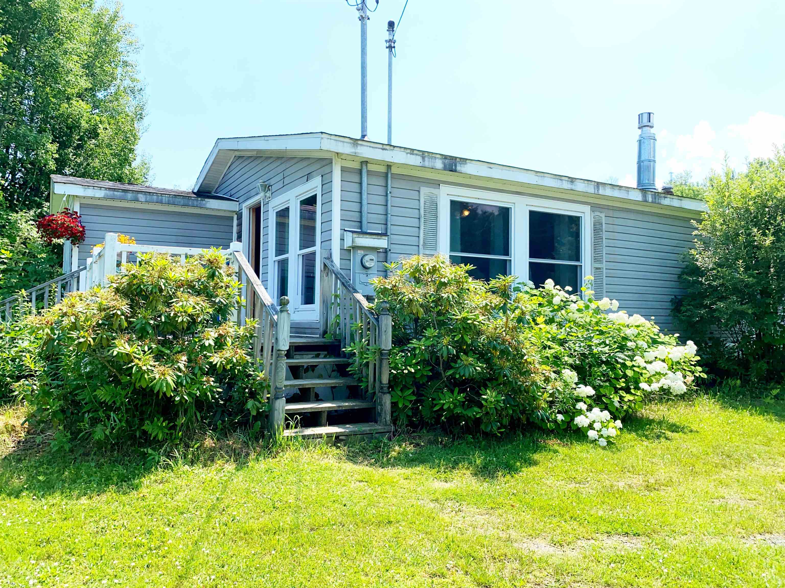 9 Buick Street Property Photo 1