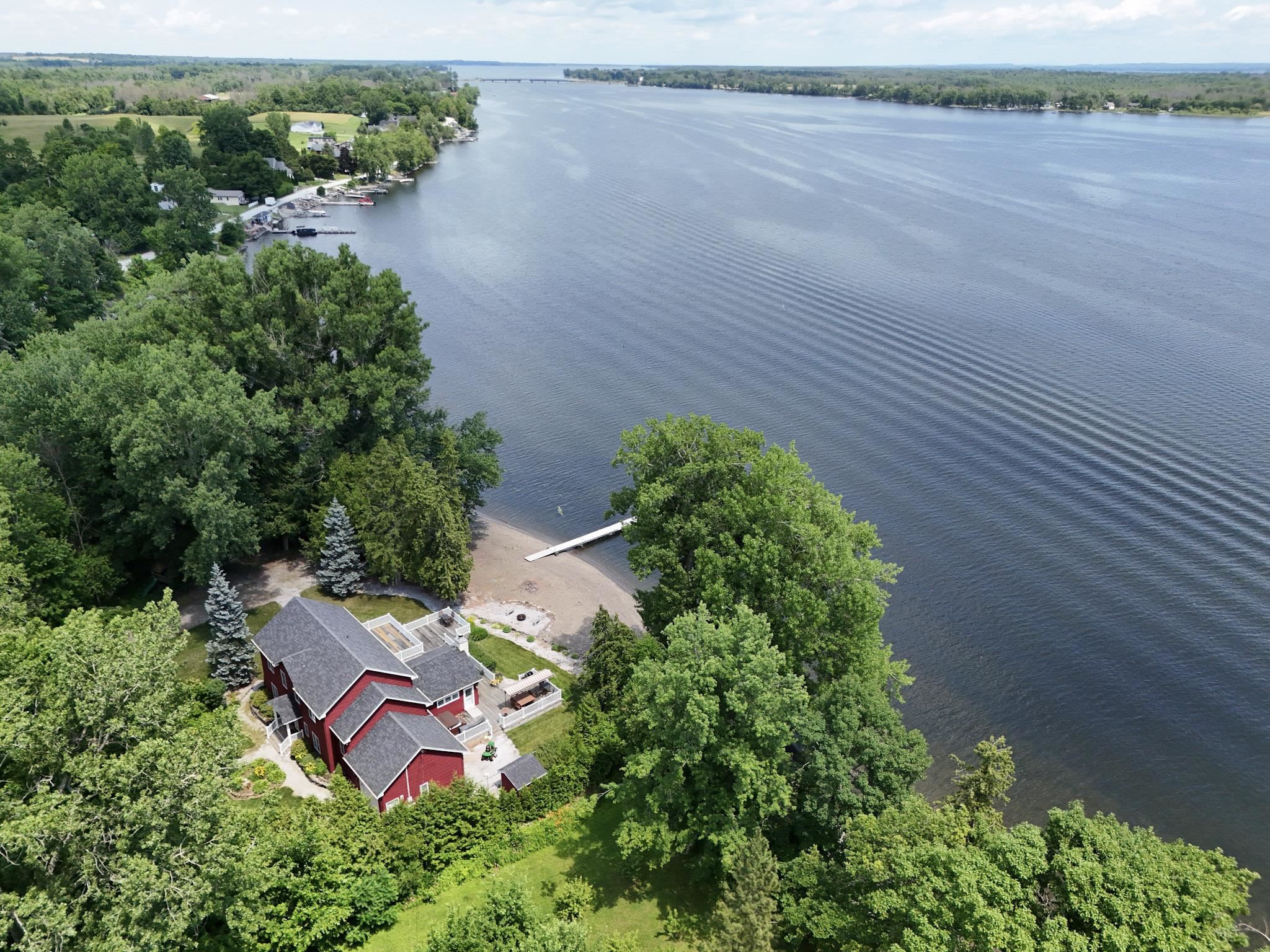 16 Macomber Point Property Photo 6