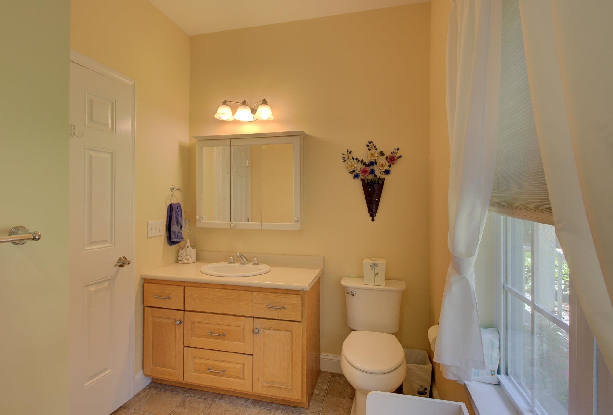 16 Macomber Point Property Photo 35