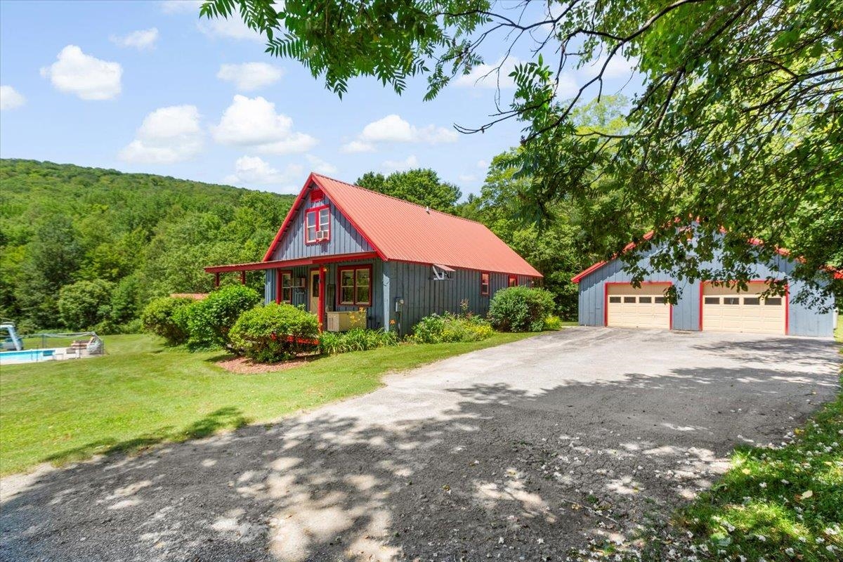 1061 Granger Hollow Road Property Photo 1