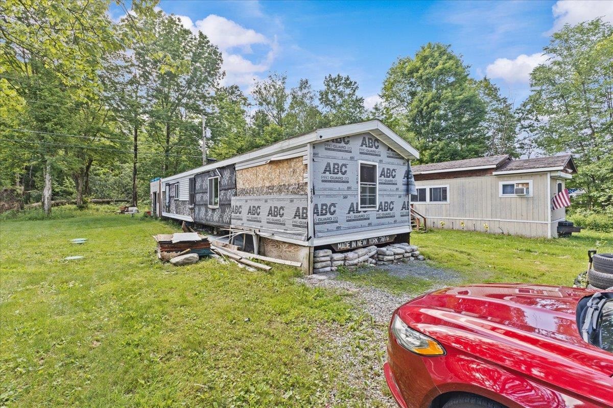 2109 North Road Property Photo 1