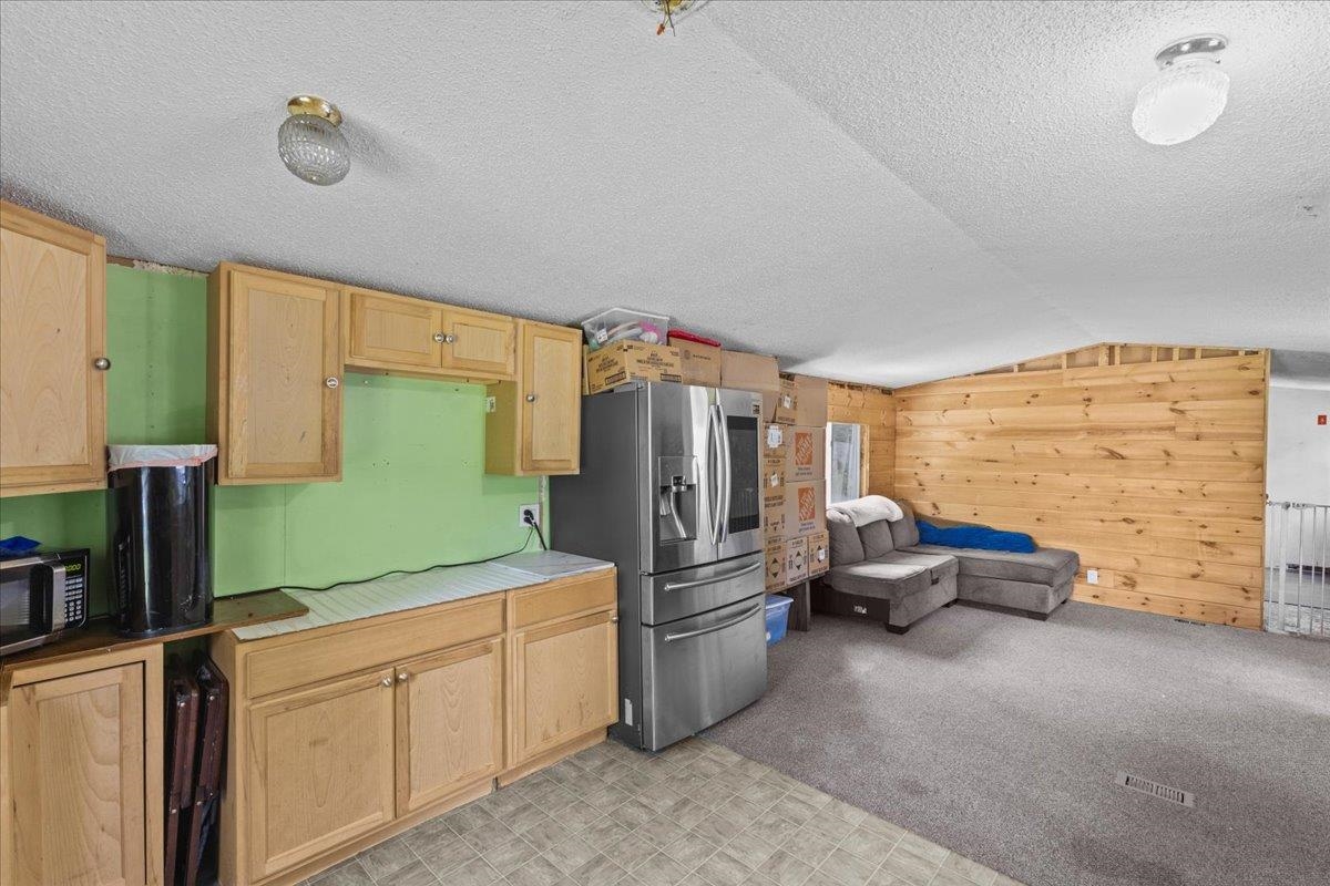 2109 North Road Property Photo 8