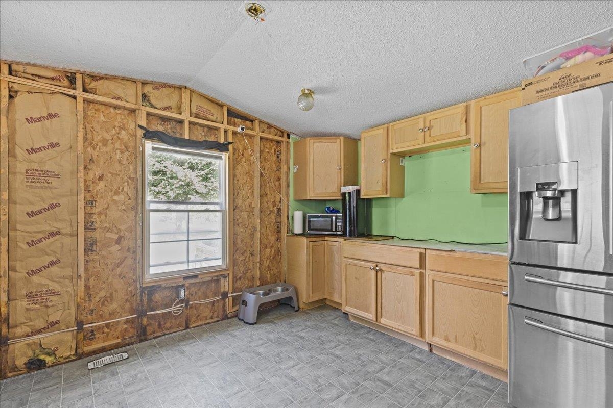 2109 North Road Property Photo 9