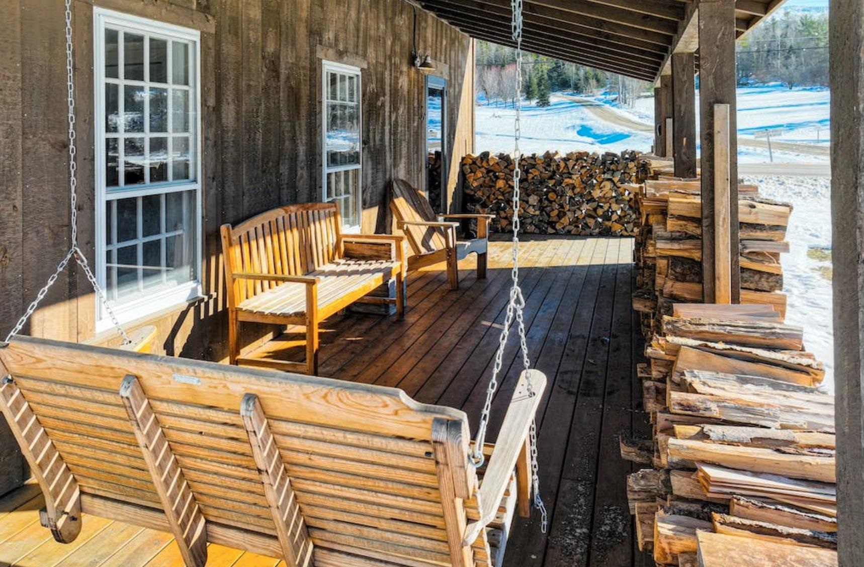 1970 Stowe Hollow Road Property Photo 8