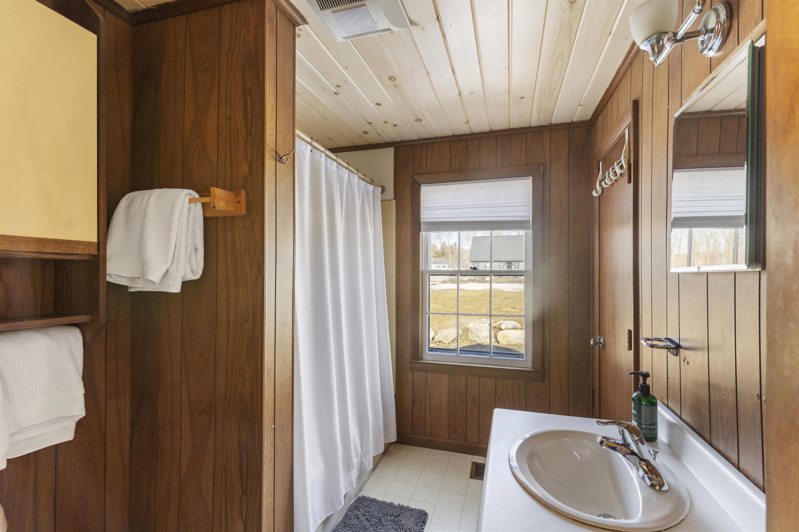 1970 Stowe Hollow Road Property Photo 32