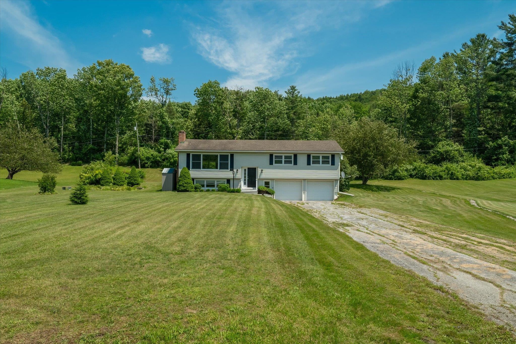 125 Deerfield Drive Property Photo 1