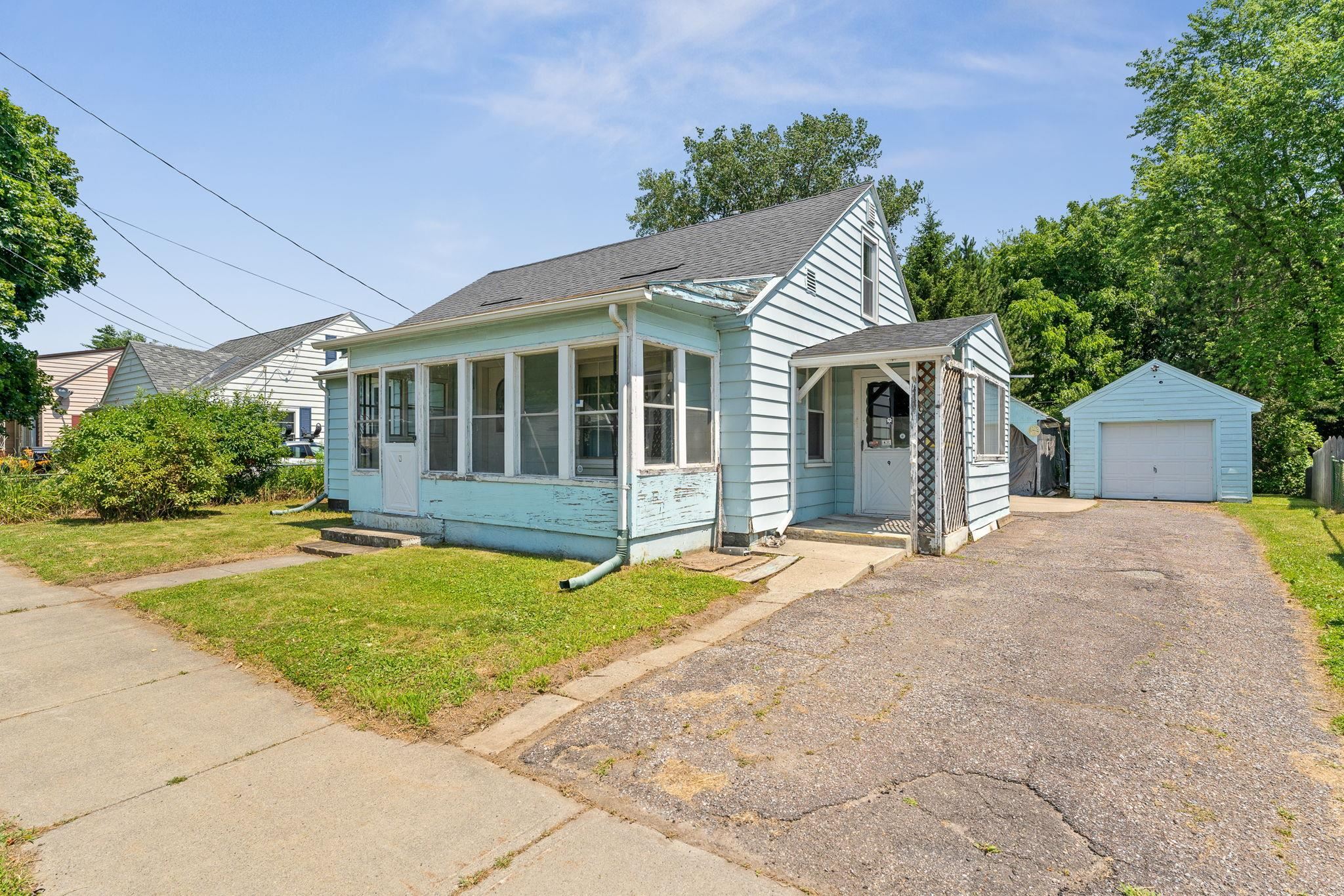 9 Richard Street Property Photo 1