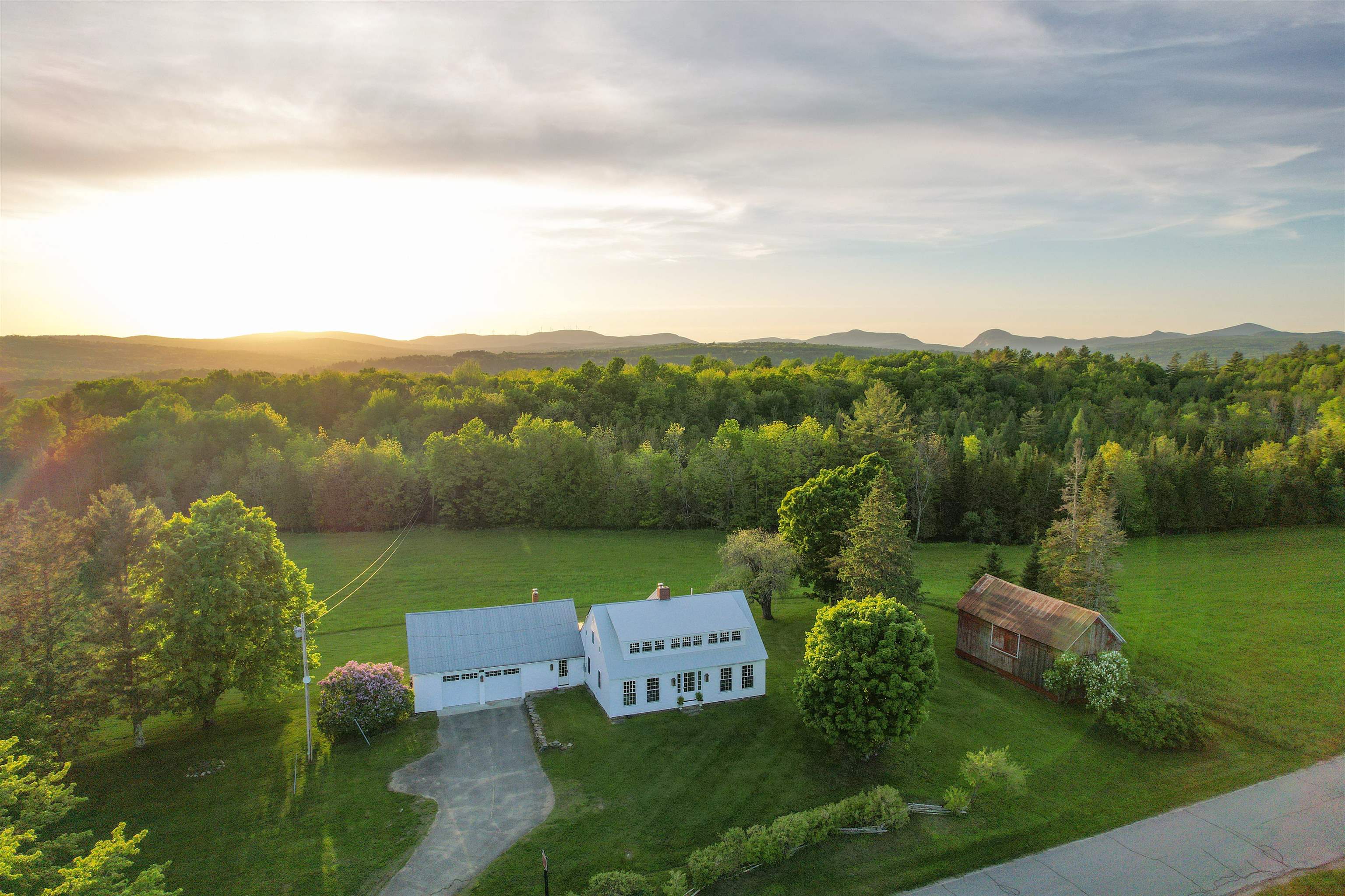 3585 Darling Hill Road Property Photo 1