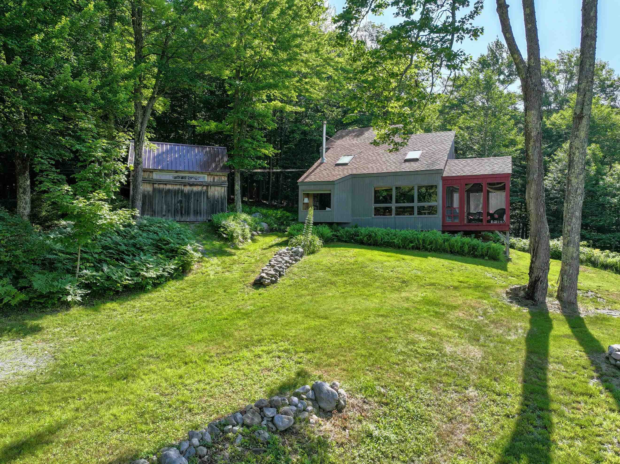 498 Scott Road Property Photo 1