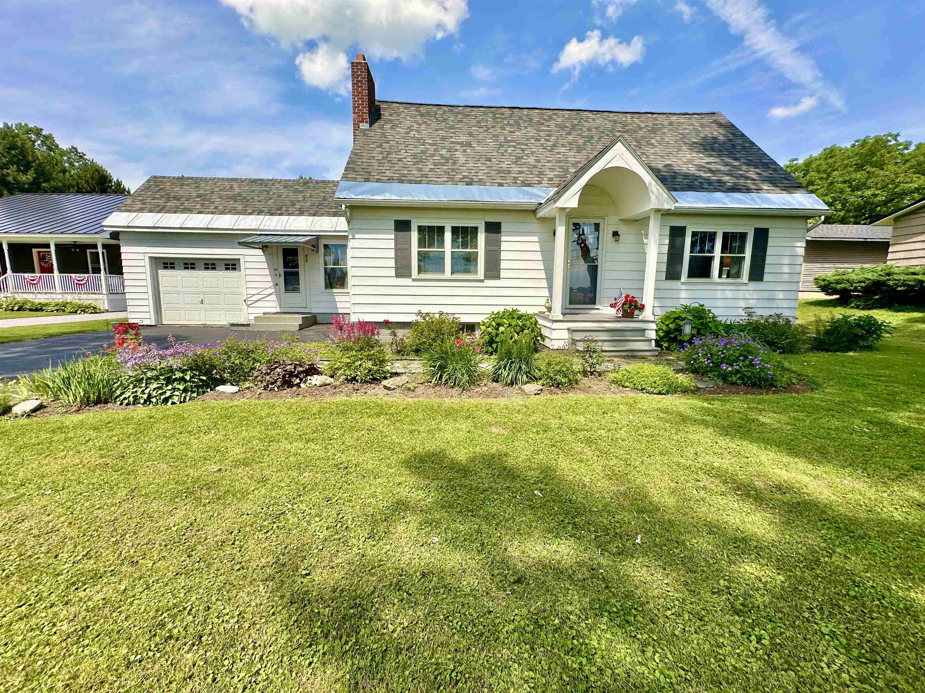 101 Upper Welden Street Property Photo 1