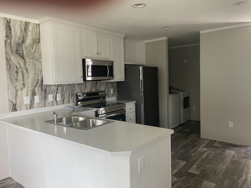 66 Addison Drive Property Photo 3