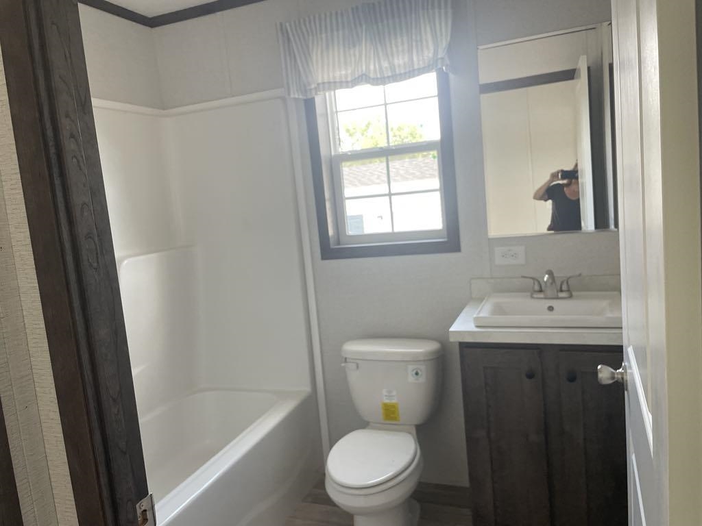 54 Bennington Drive Property Photo 11