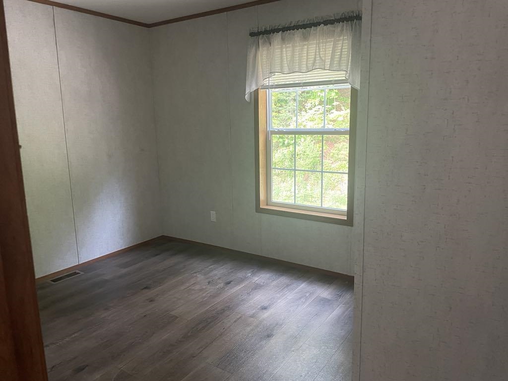 236 Evergreen Manor Drive Property Photo 8