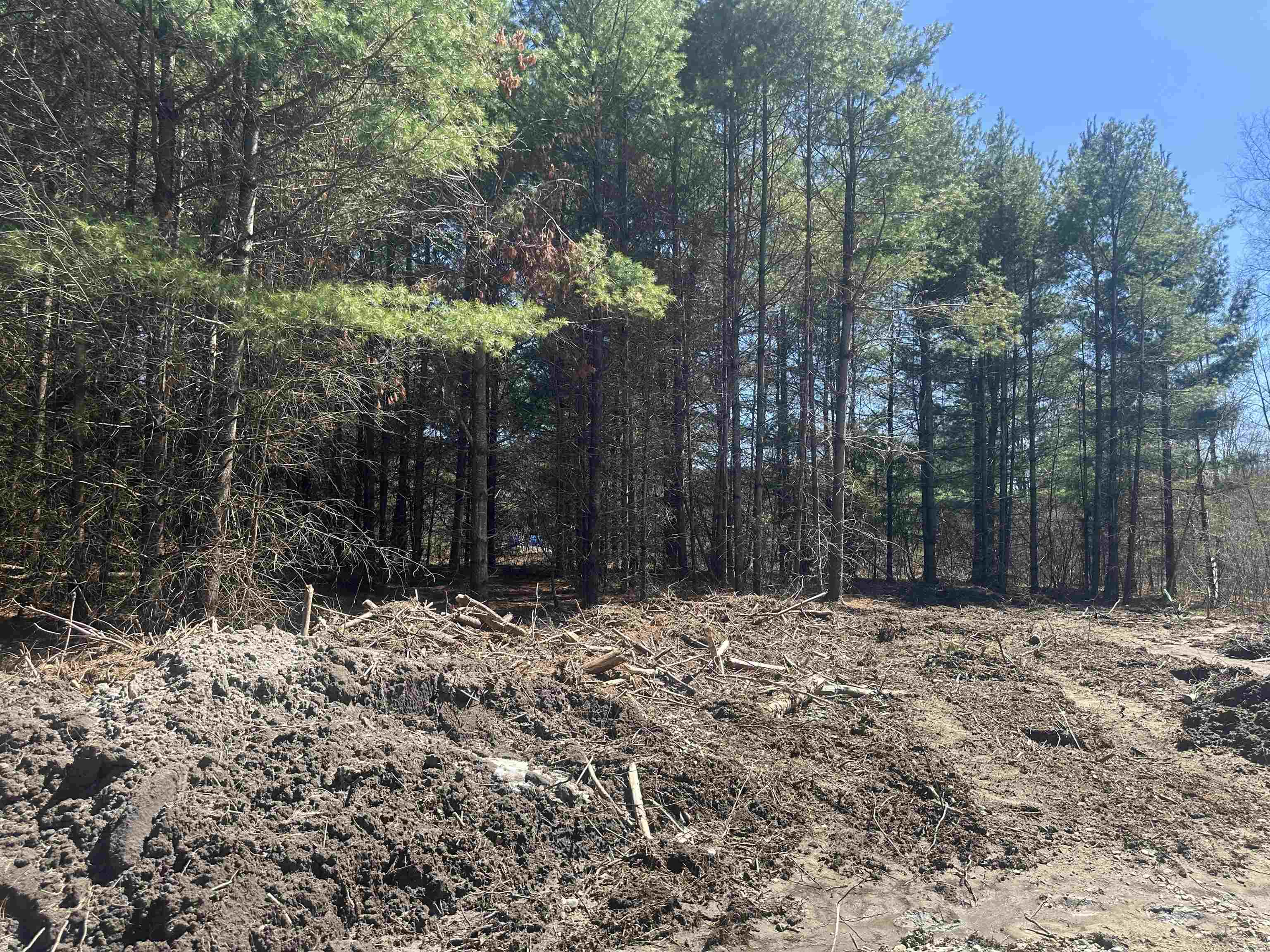 9 Rydon Acres Property Photo 3