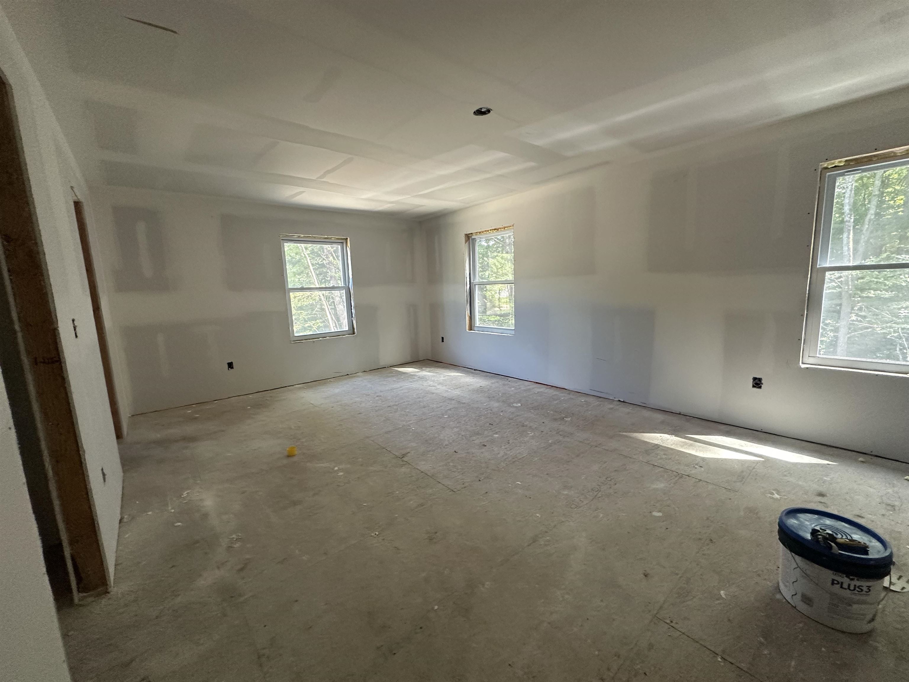 9 Rydon Acres Property Photo 11