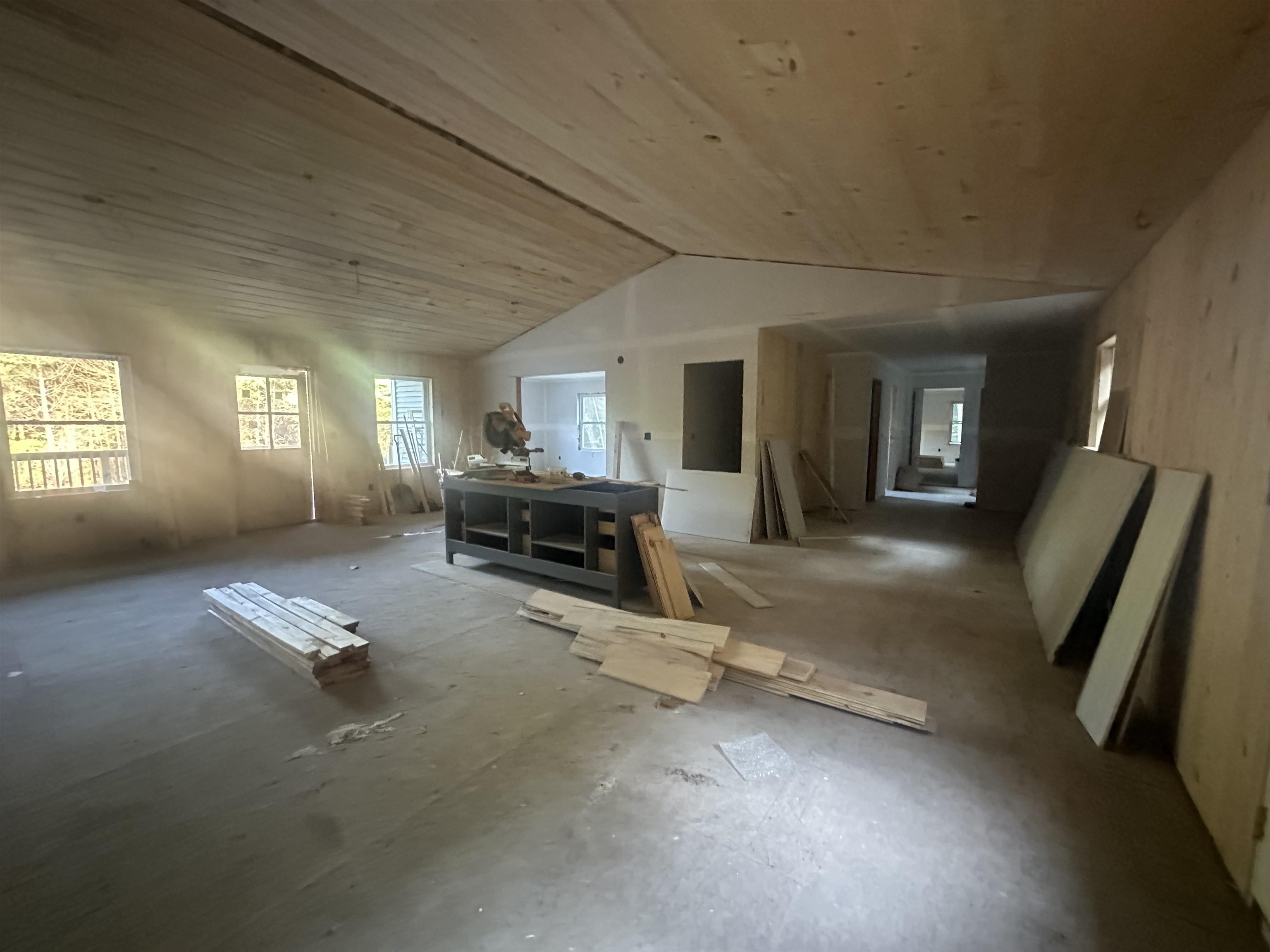 9 Rydon Acres Property Photo 14